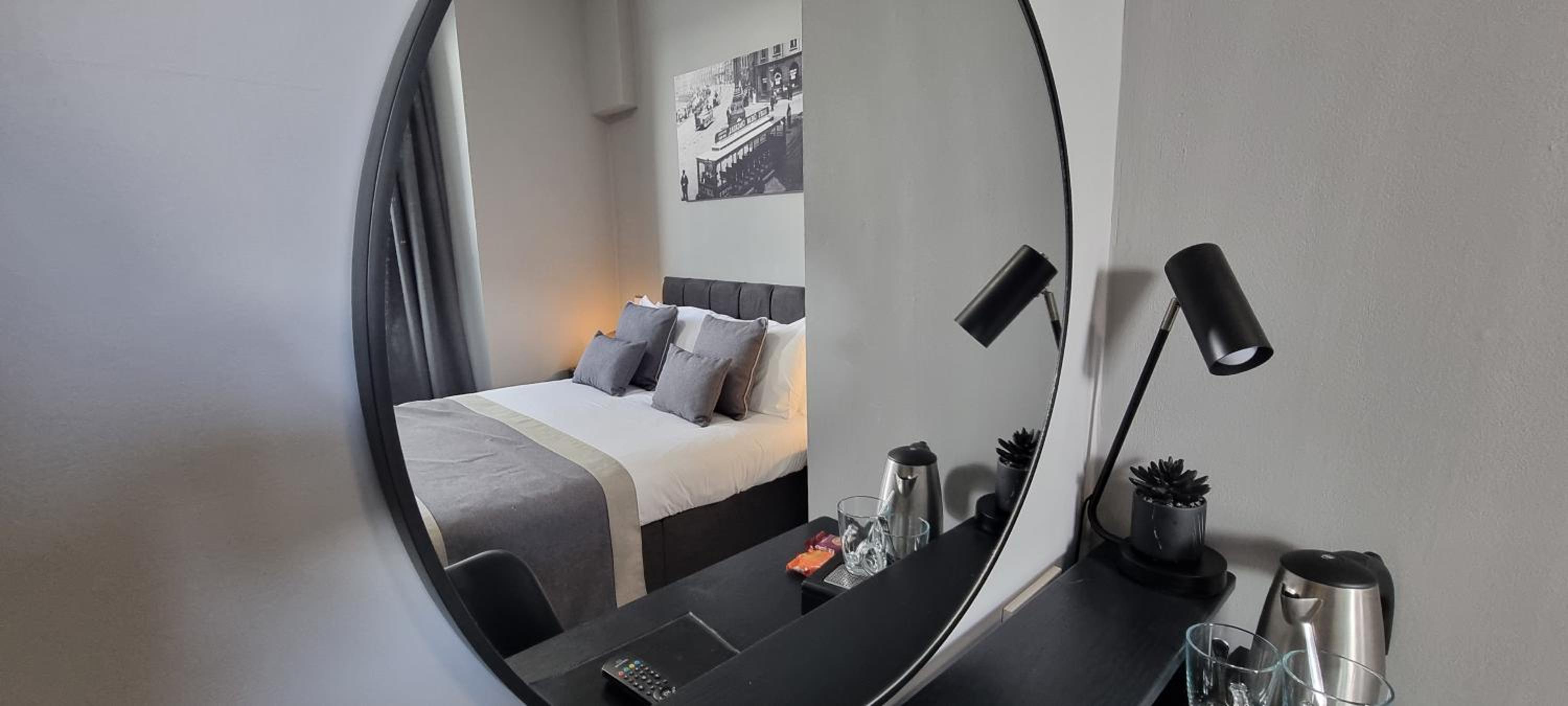Double Room - Photo 2