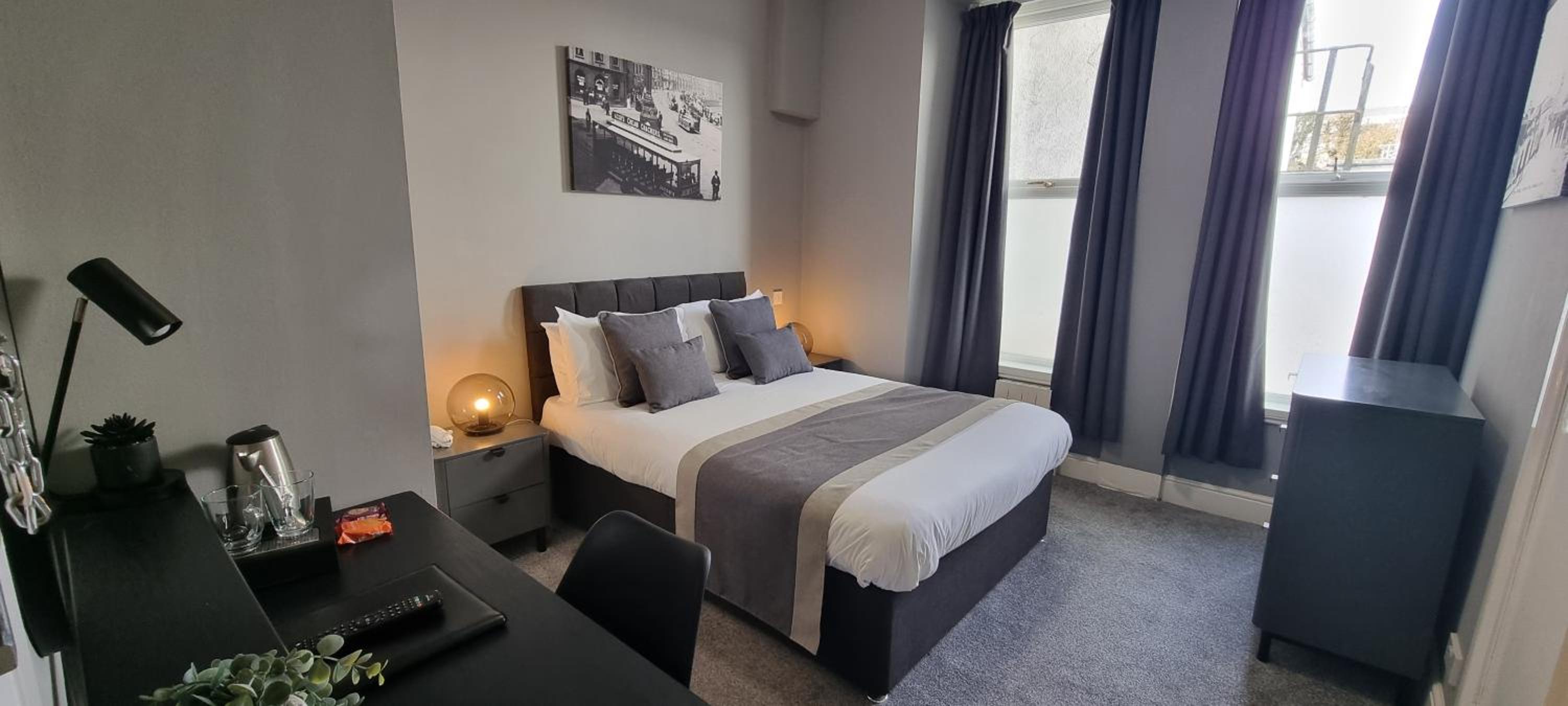 Double Room - Photo 1