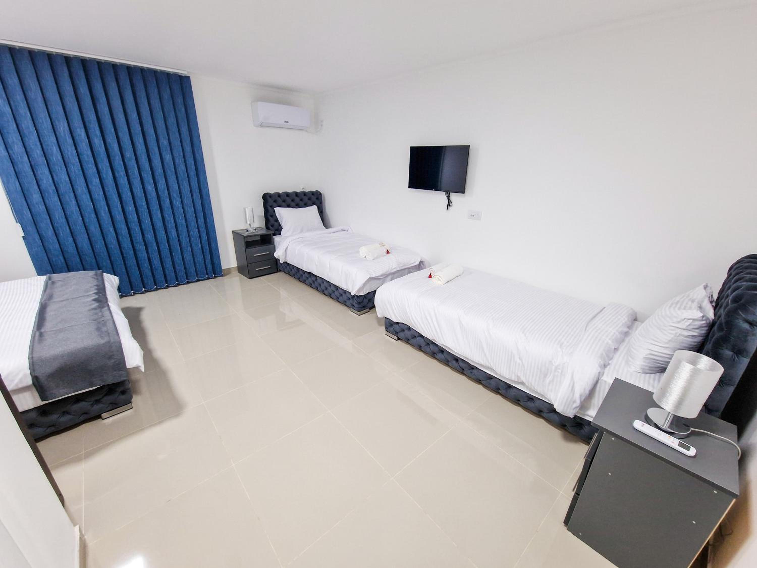 Deluxe Triple Room photo 3