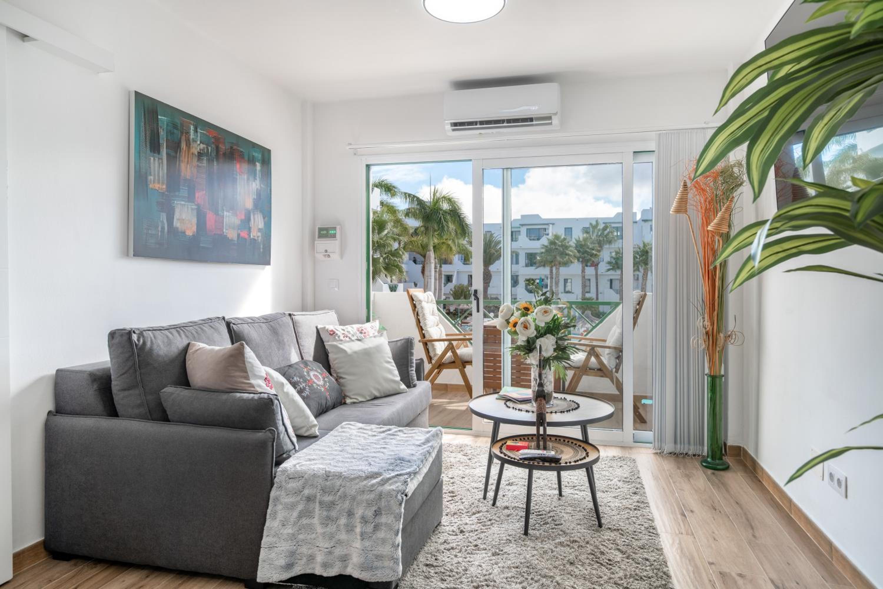 Apartamento de un dormitorio superior con balcón