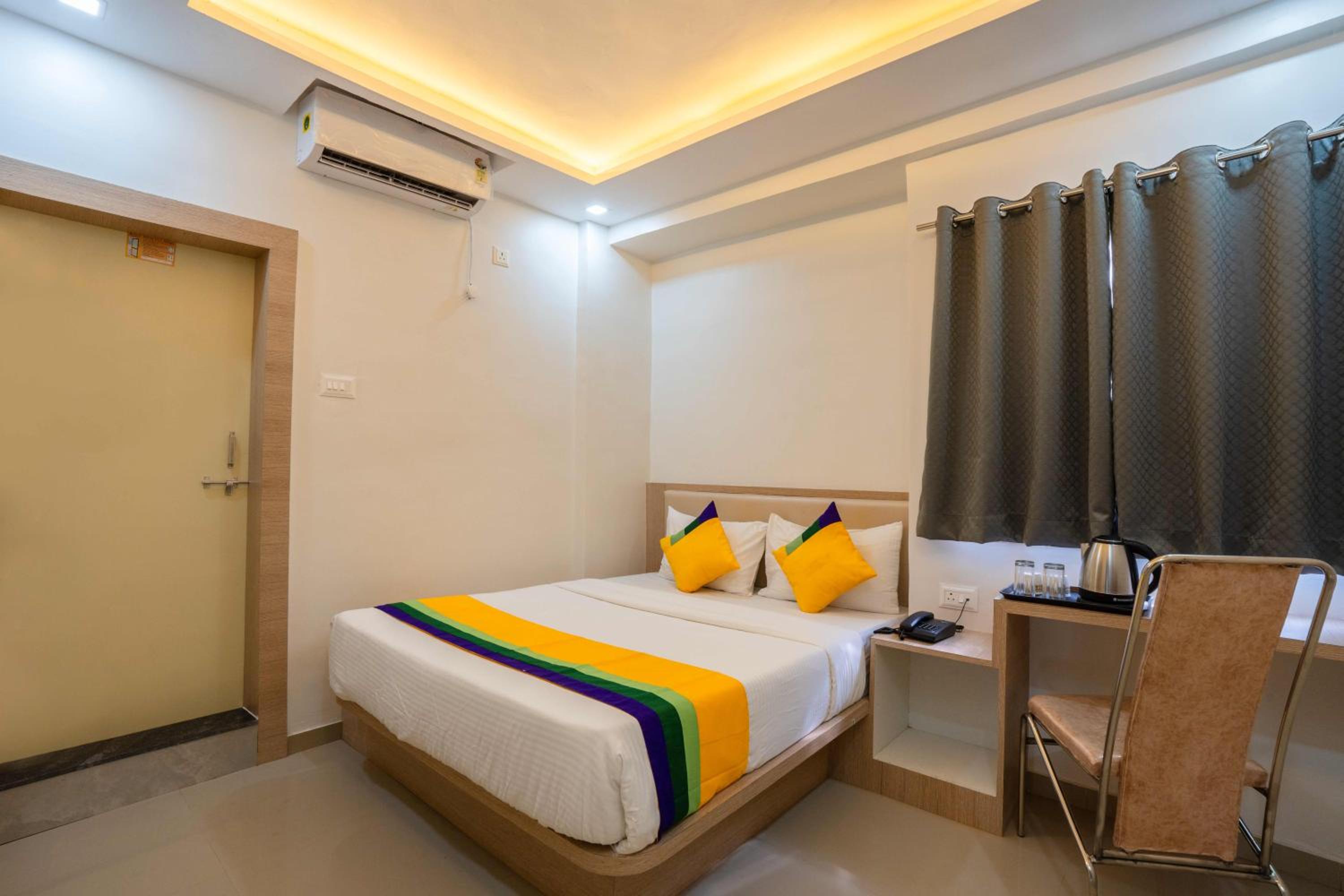 Economy Double Room photo 1
