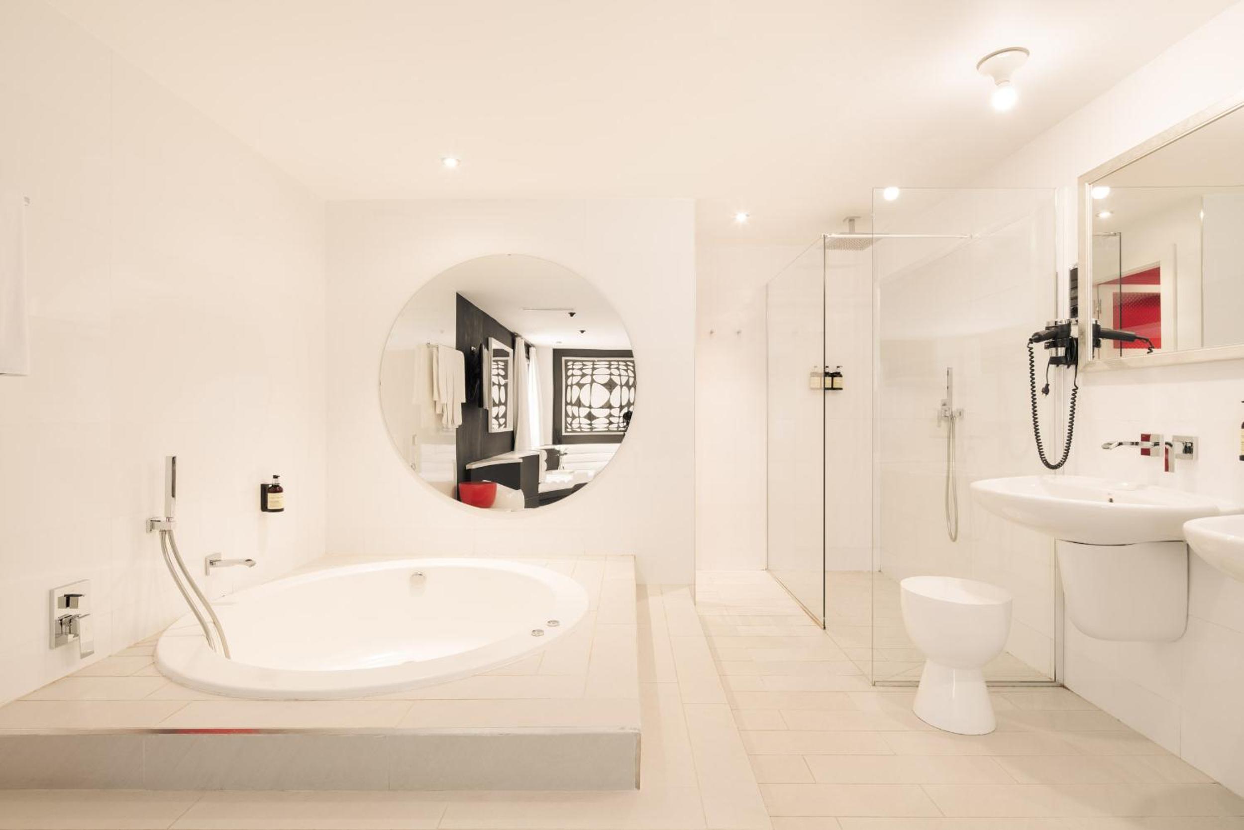 Grand Suite with Spa Bath