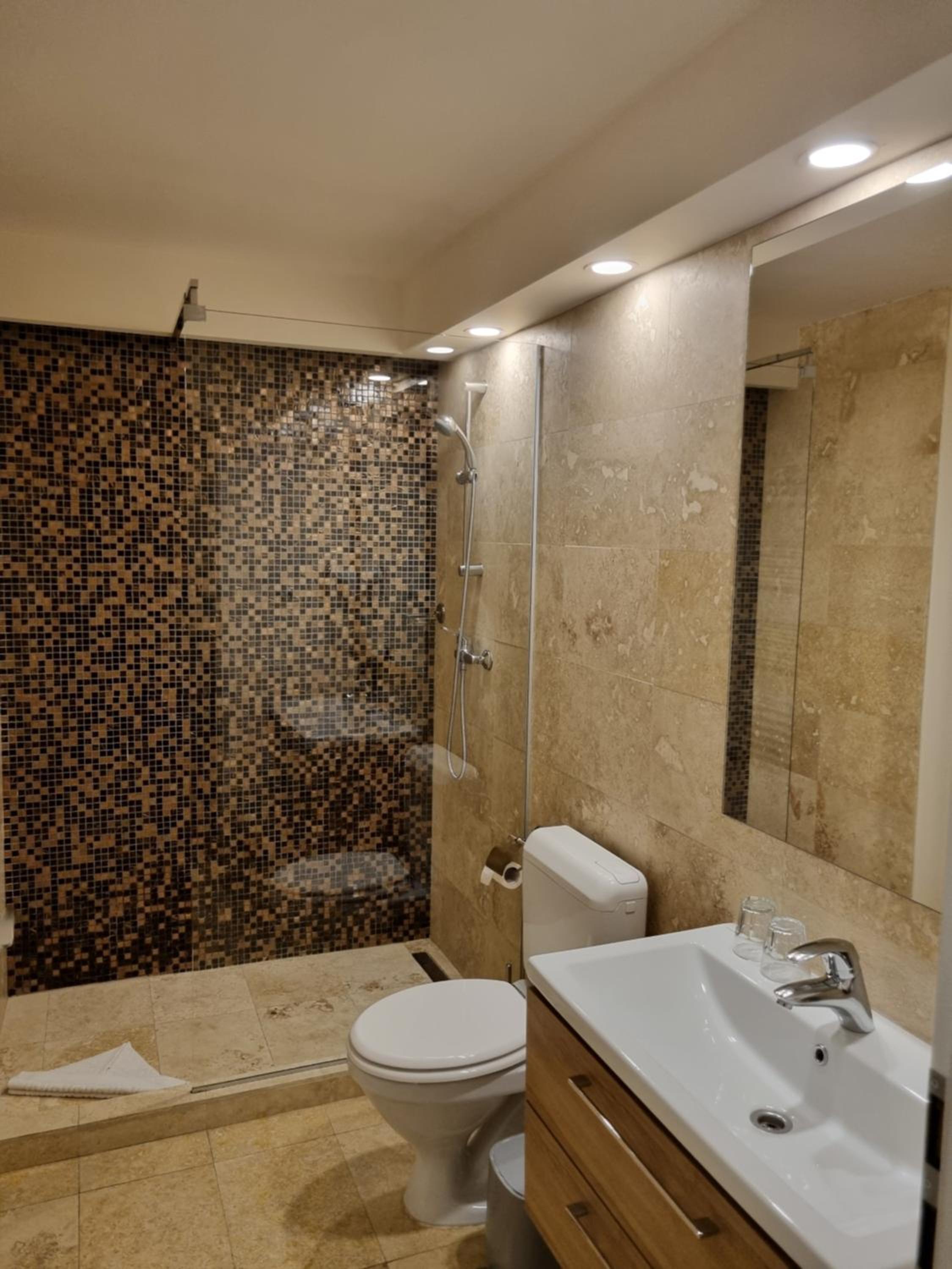 King Room - Ground Floor photo 2
