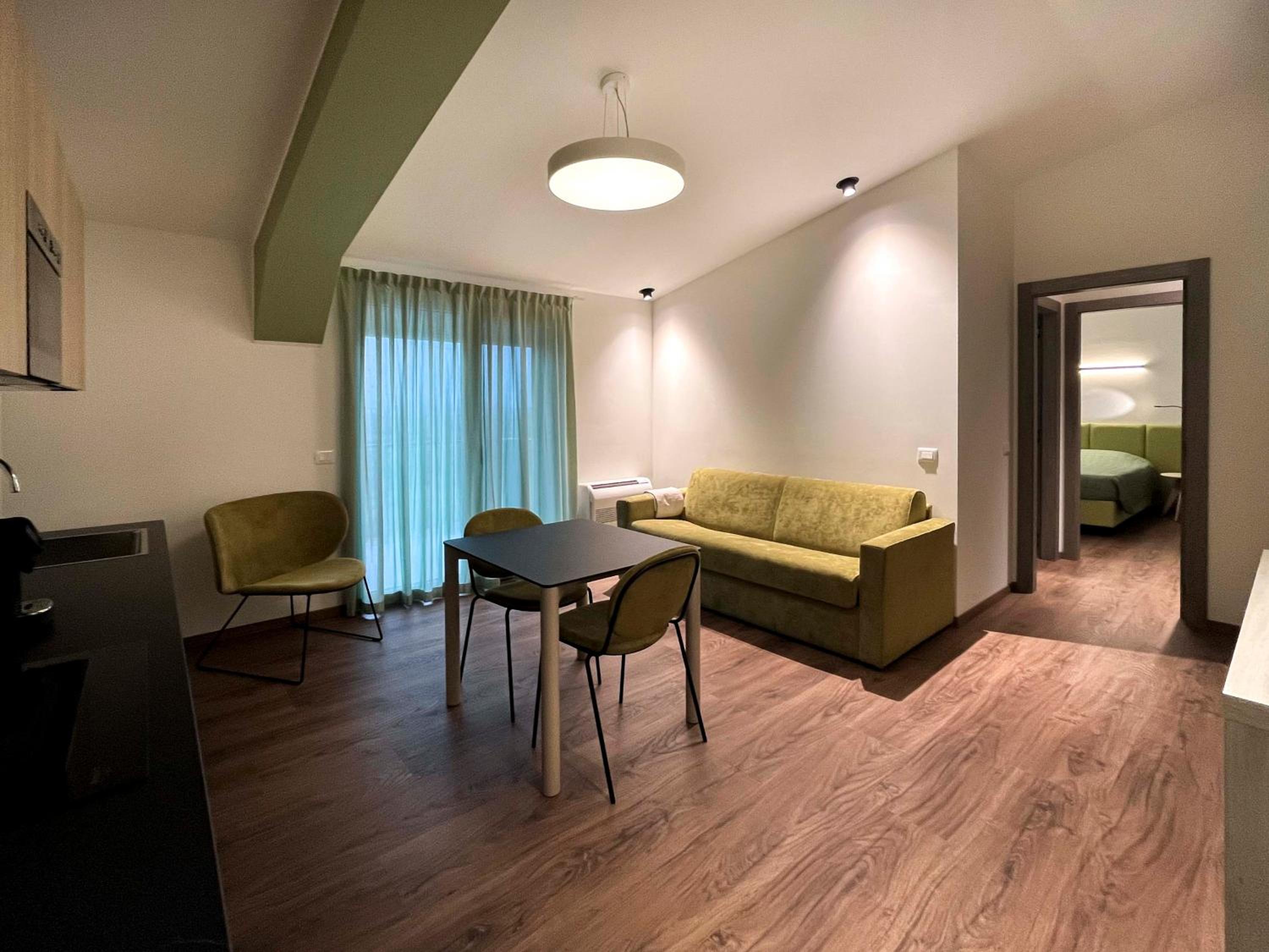 One-Bedroom Apartment with Balcony