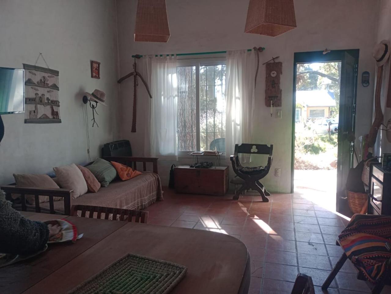 One-Bedroom House photo 1
