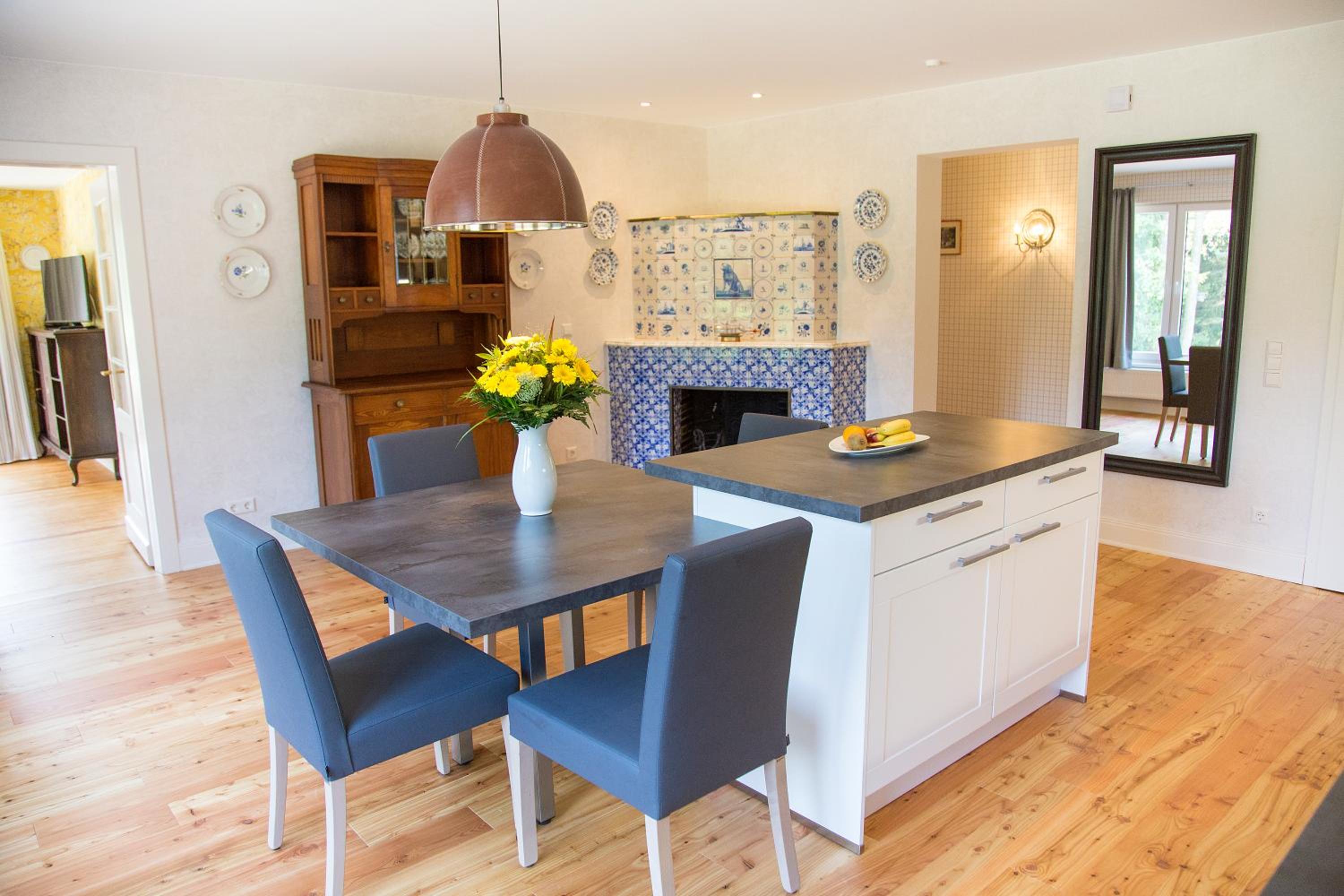 Two-Bedroom Apartment with Terrace photo 2