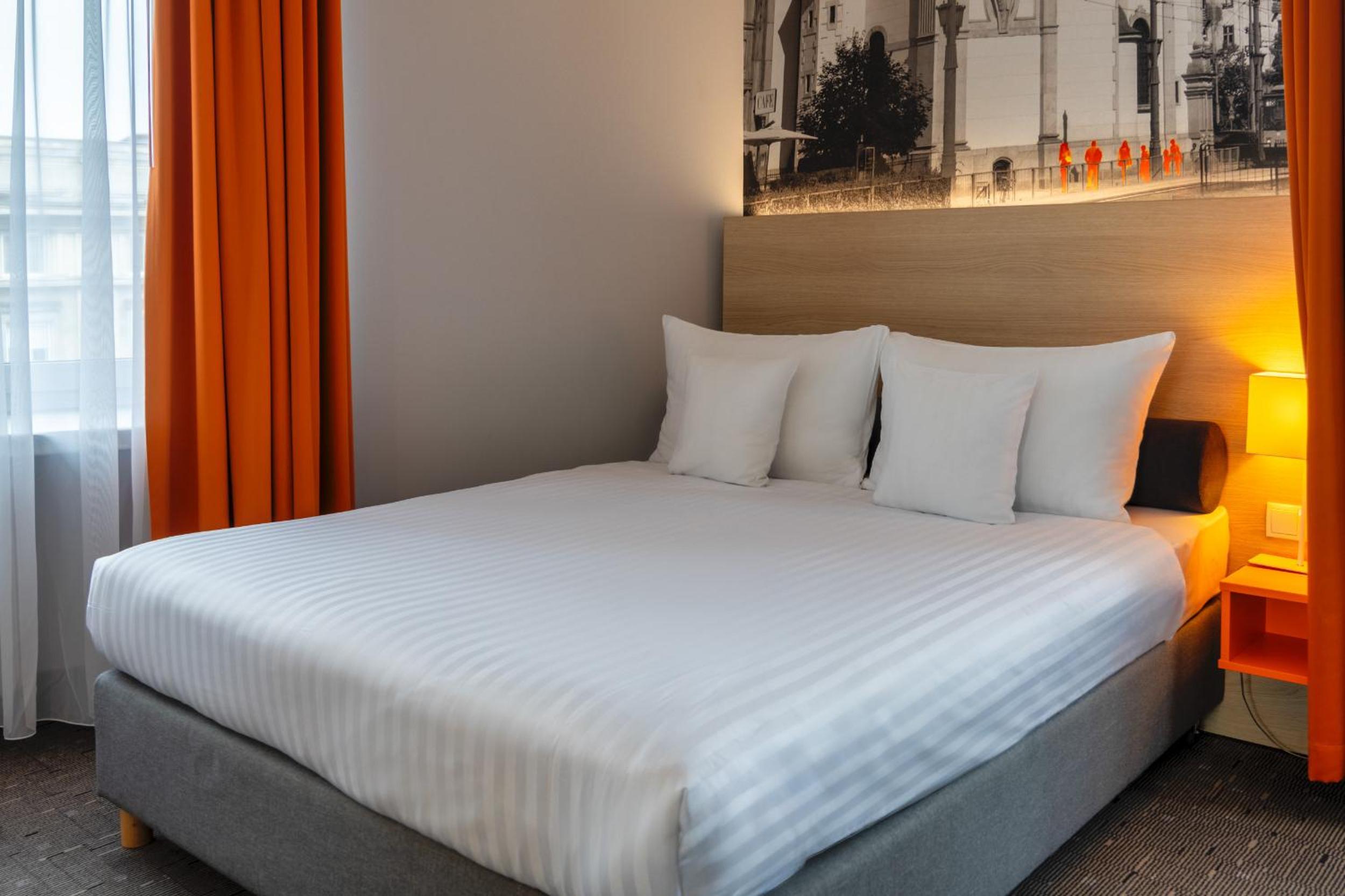 Standard Double Room - Photo 4