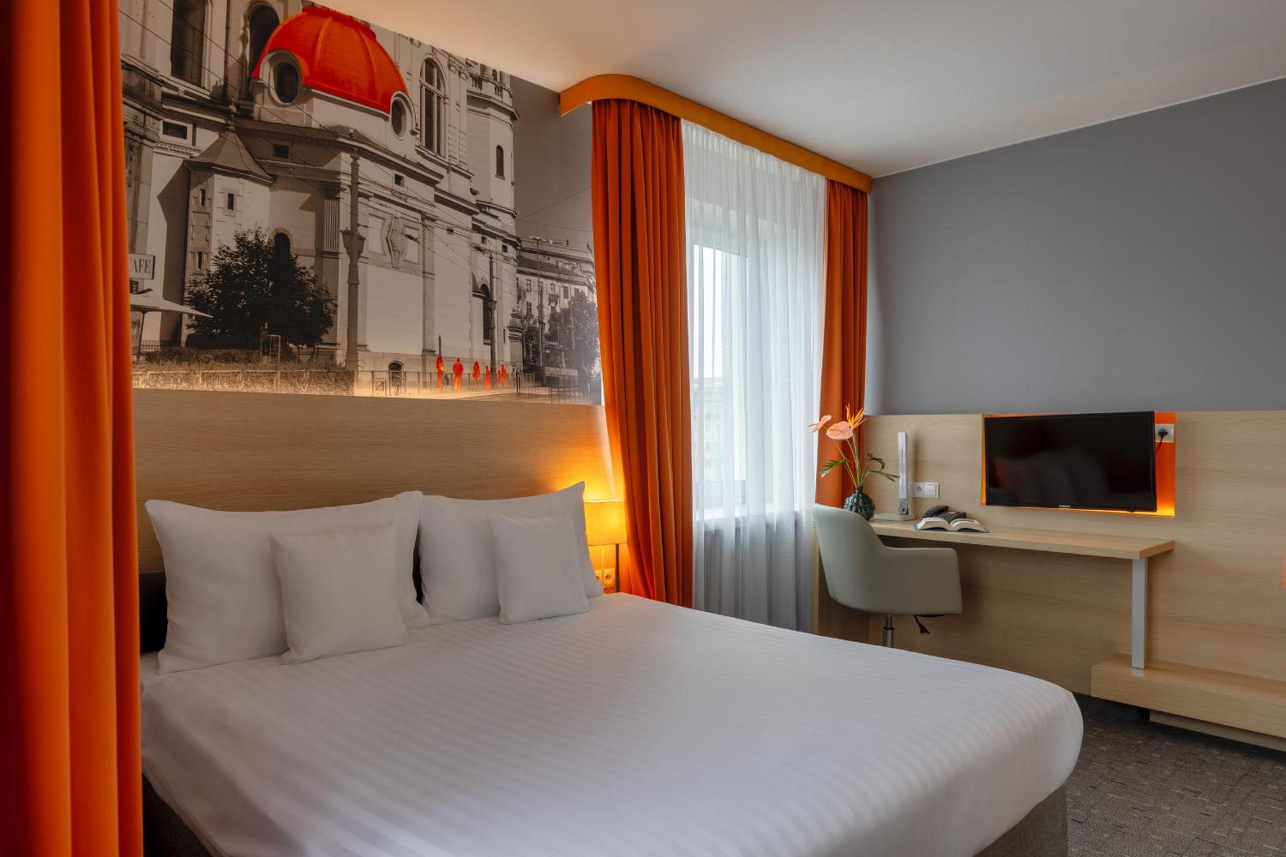Standard Double Room - Photo 3