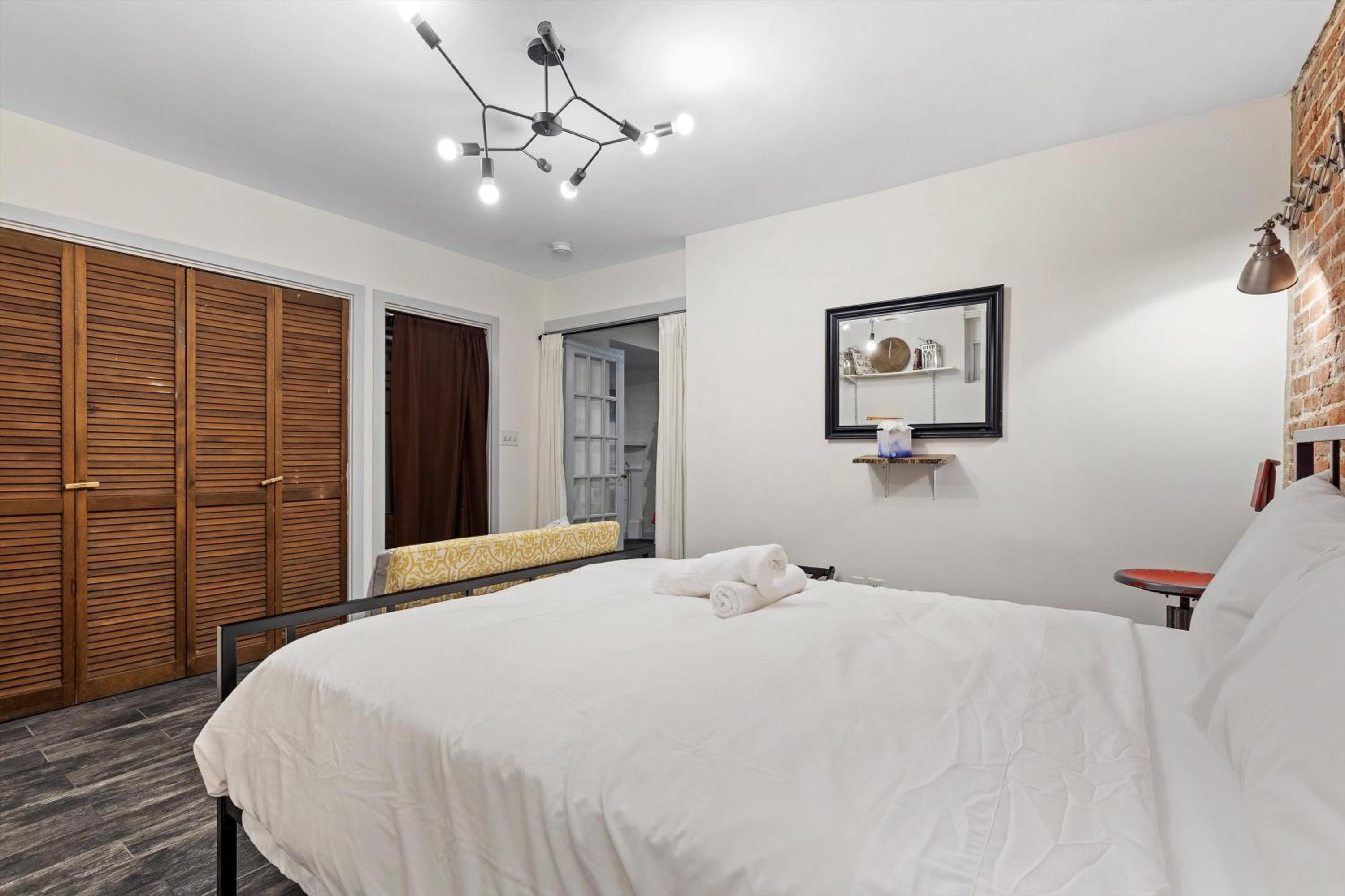 Apartment photo 2