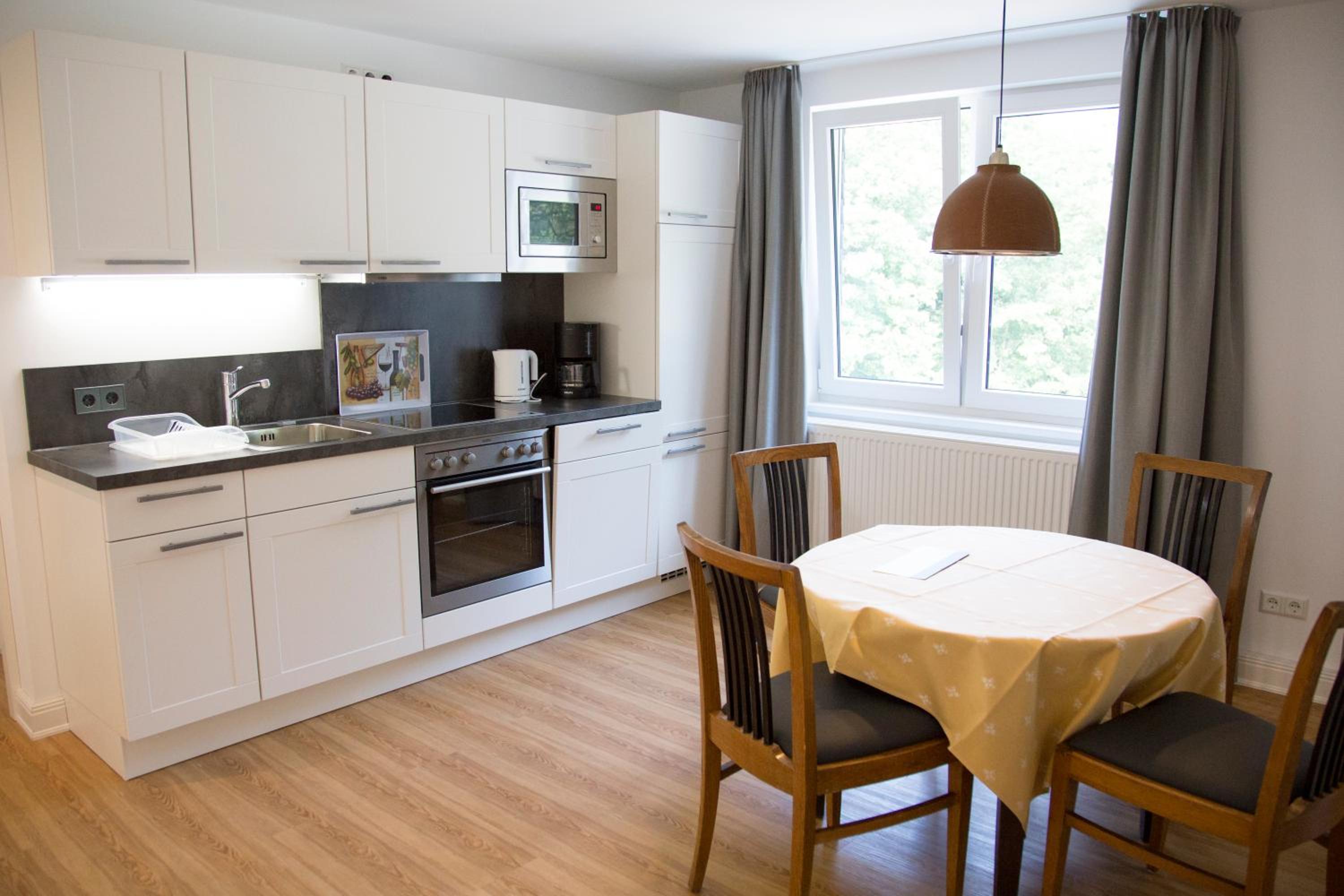 Two-Bedroom Apartment with Balcony photo 2