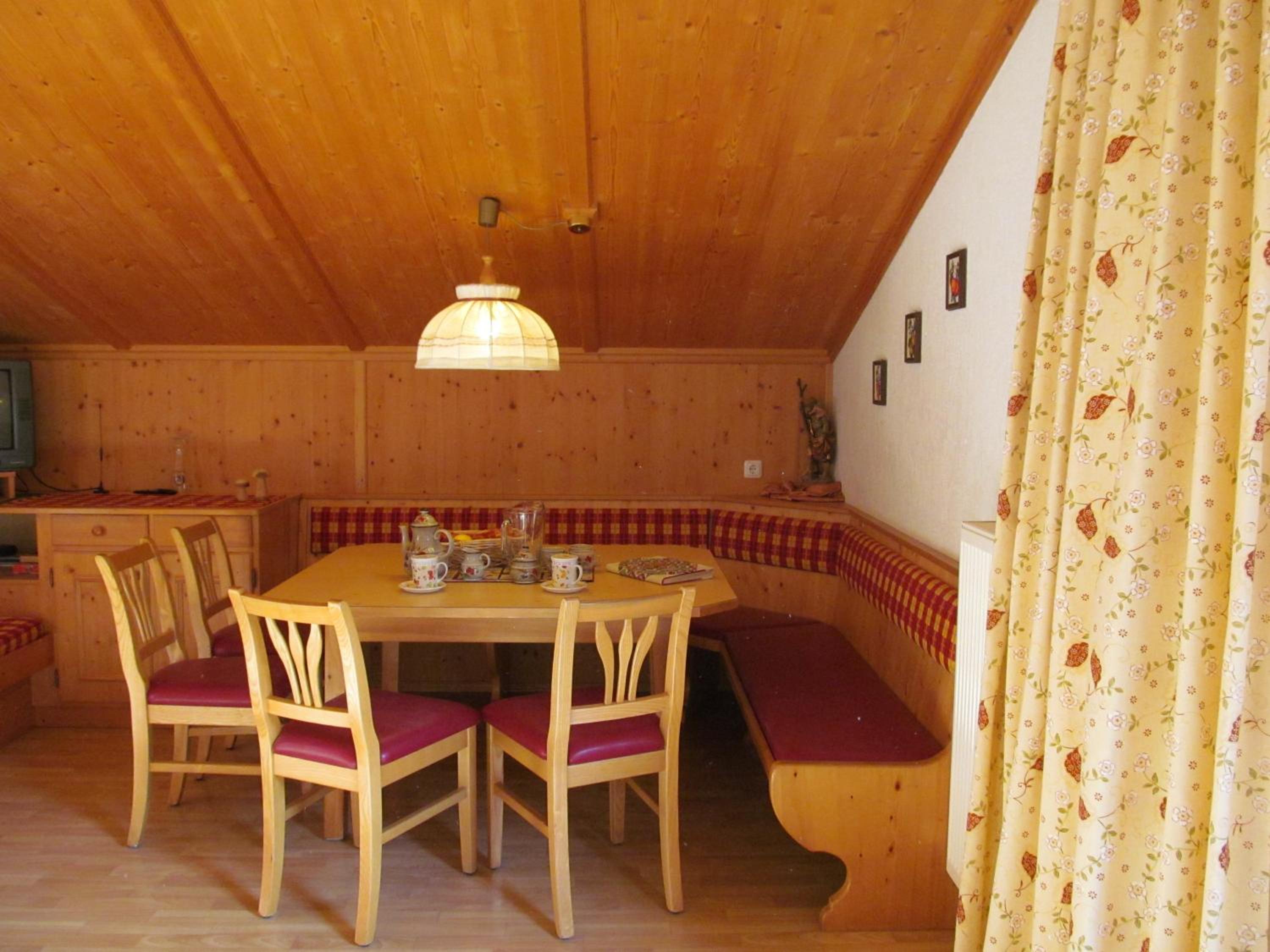 Two-Bedroom Apartment with Balcony photo 3