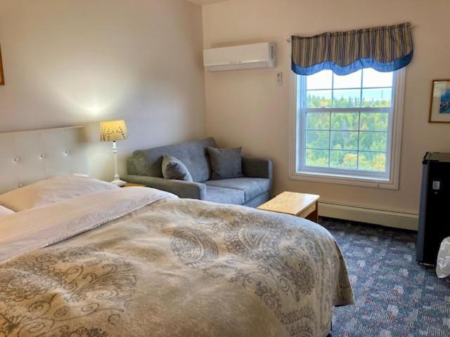 Small Double Room photo 1