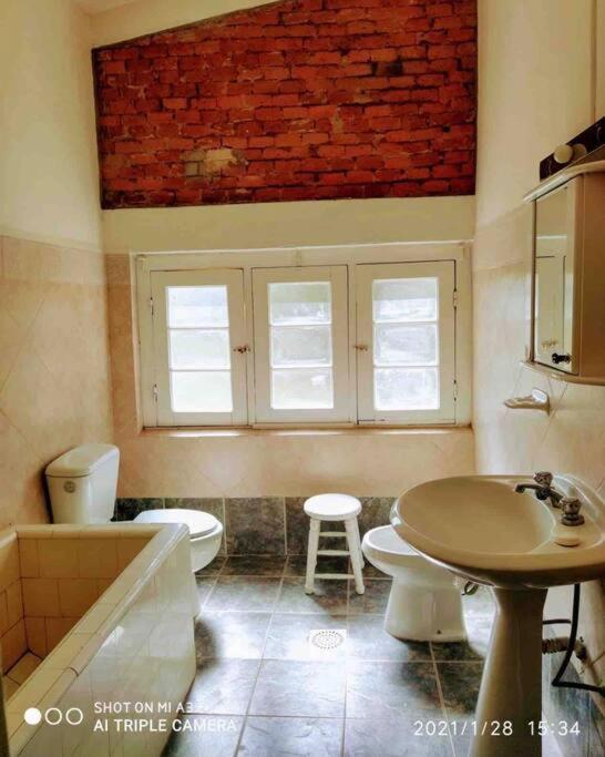 Three-Bedroom House photo 2
