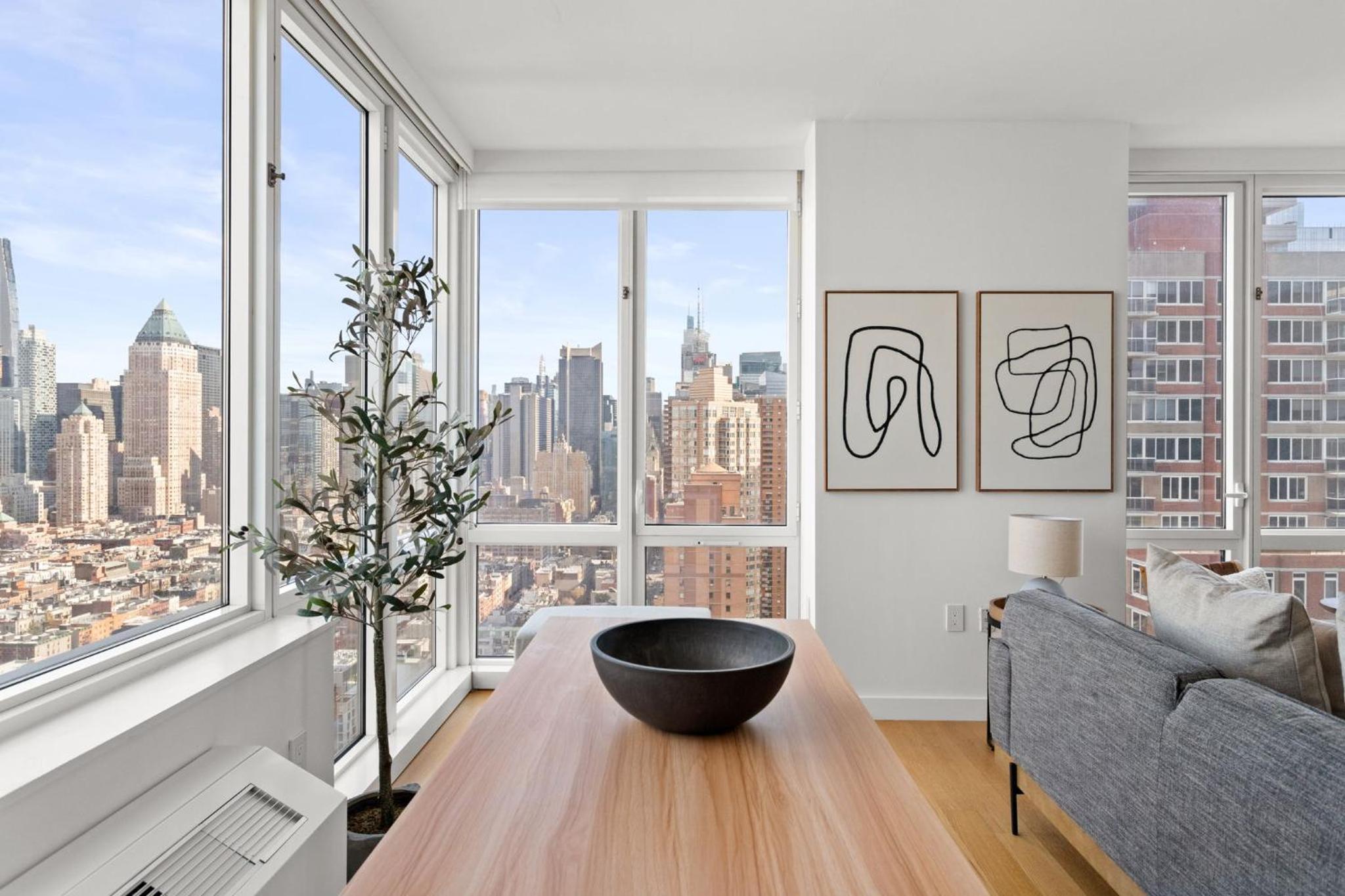 One-Bedroom Apartment With View photo 2