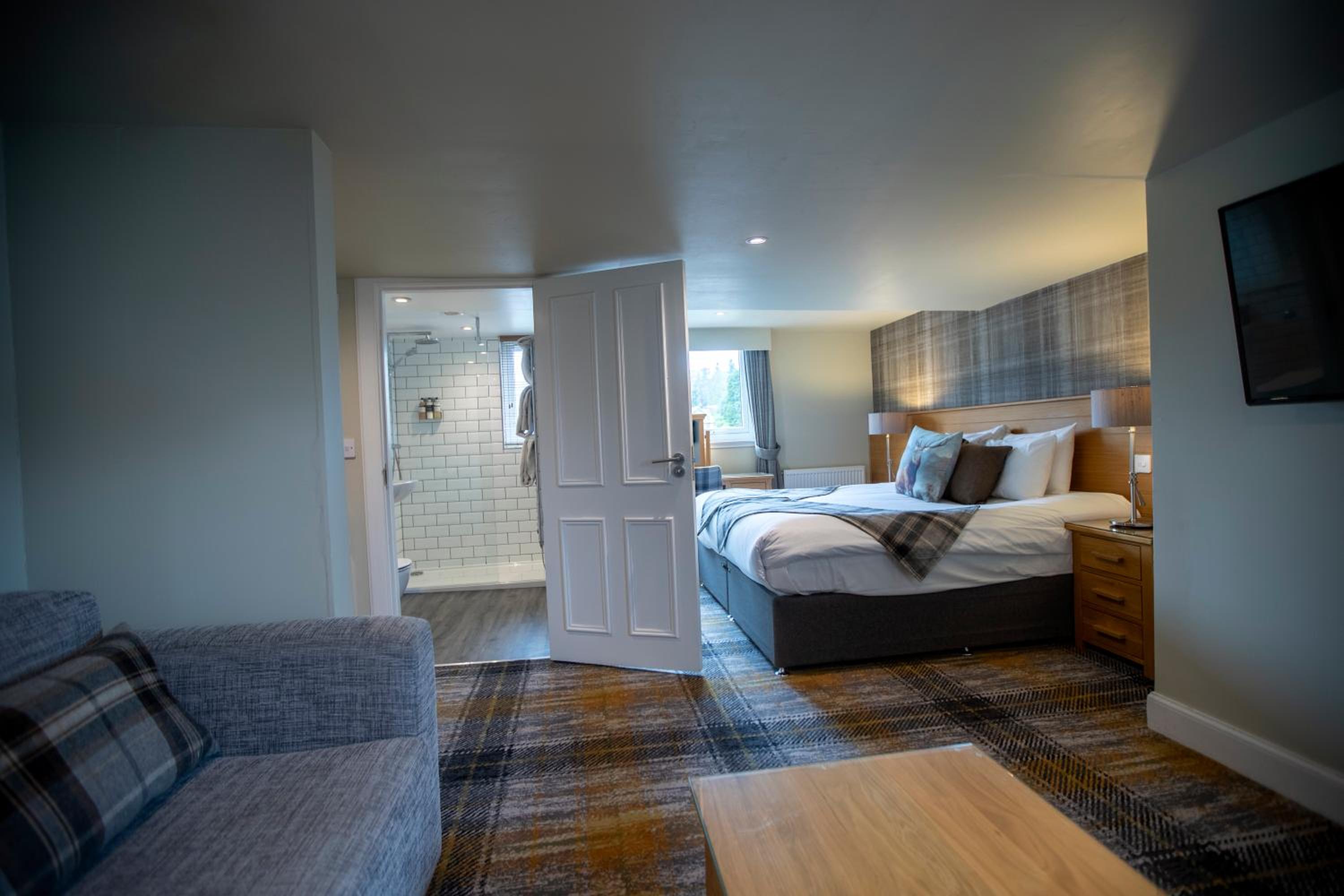 Mckays Deluxe Double or Twin Room (main building)