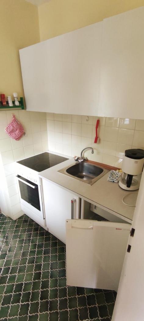 One-Bedroom Apartment with Balcony photo 3