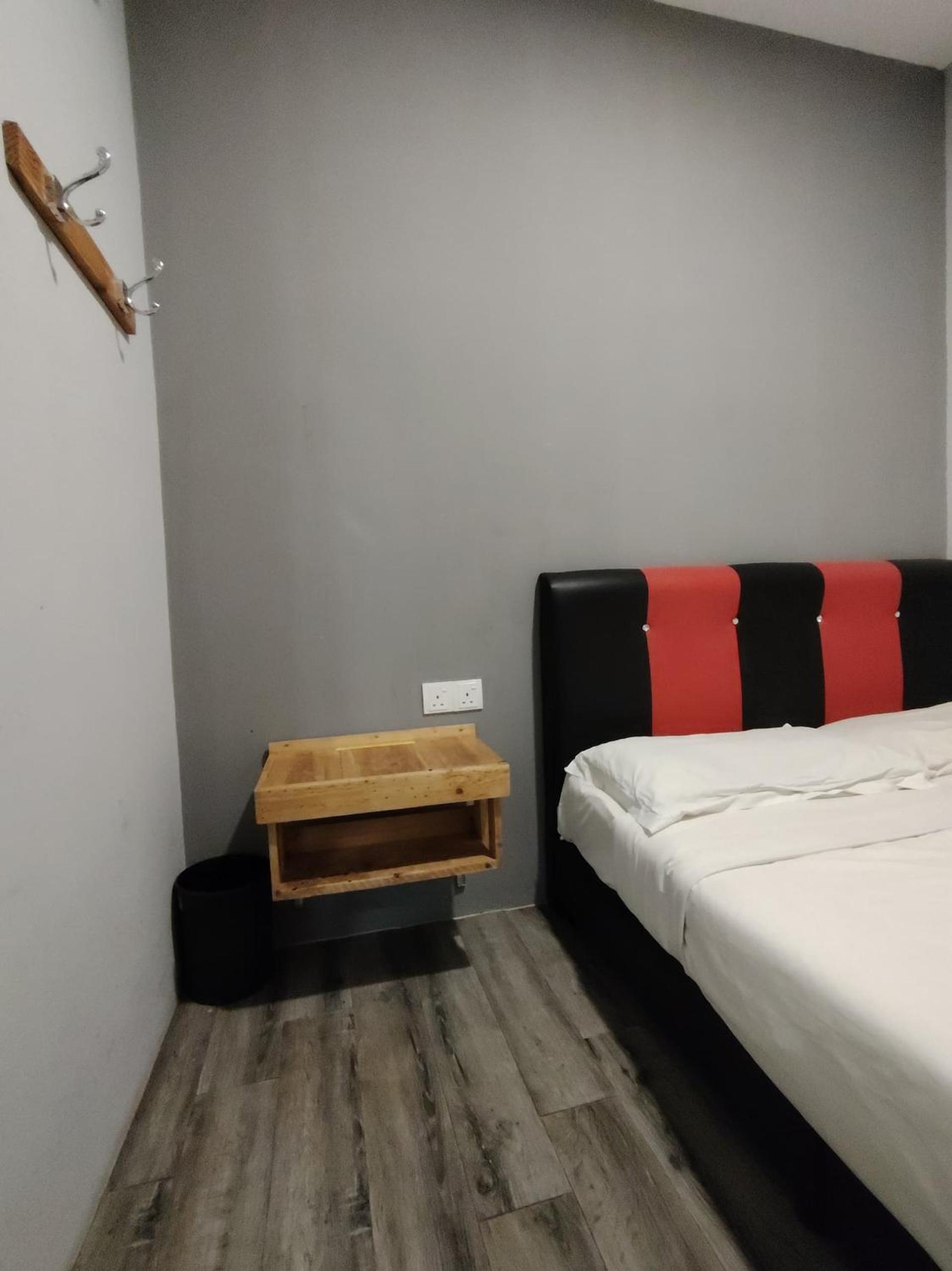 Standard Queen Room photo 3