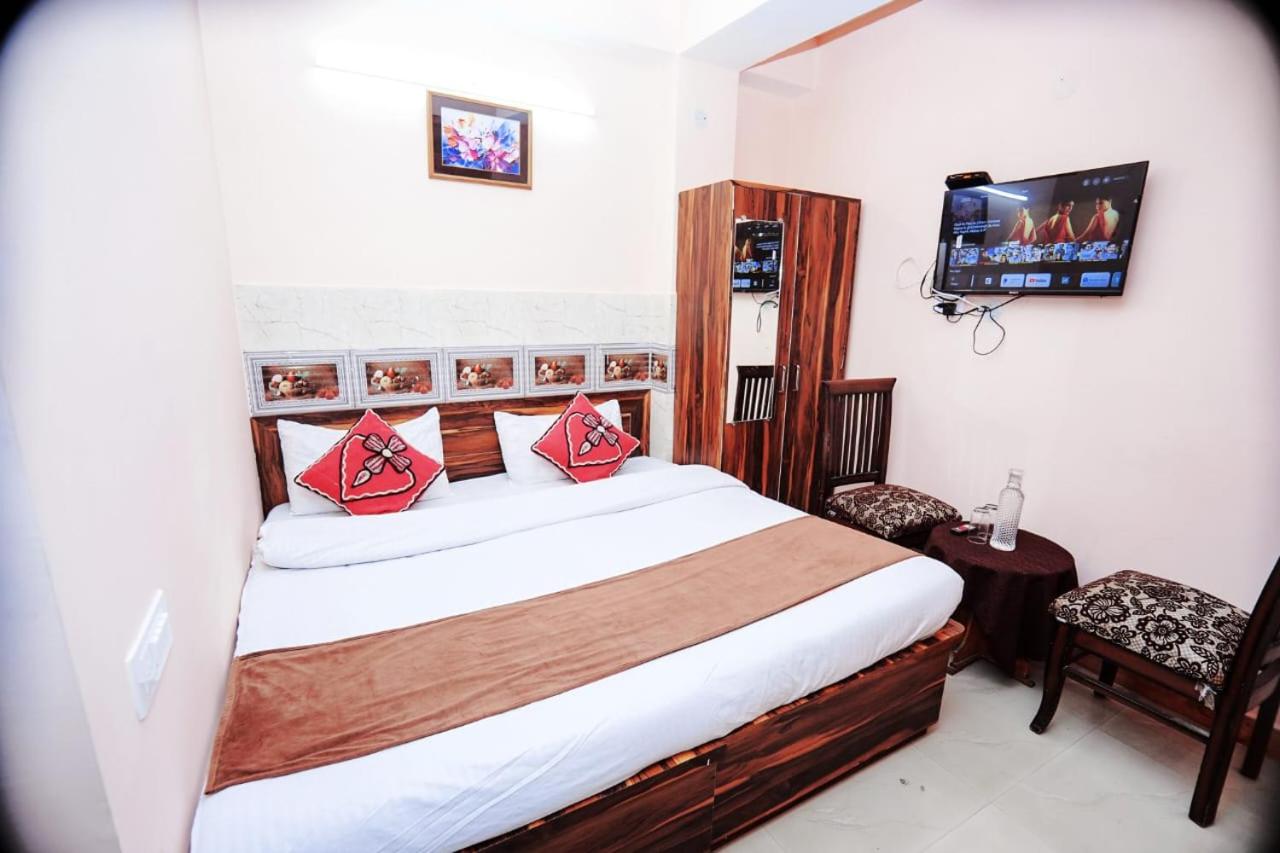 Single Room With Private Bathroom photo 1