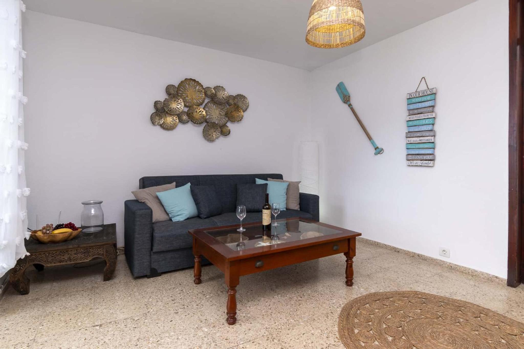 Apartamento de Dos Habitaciones con Terraza