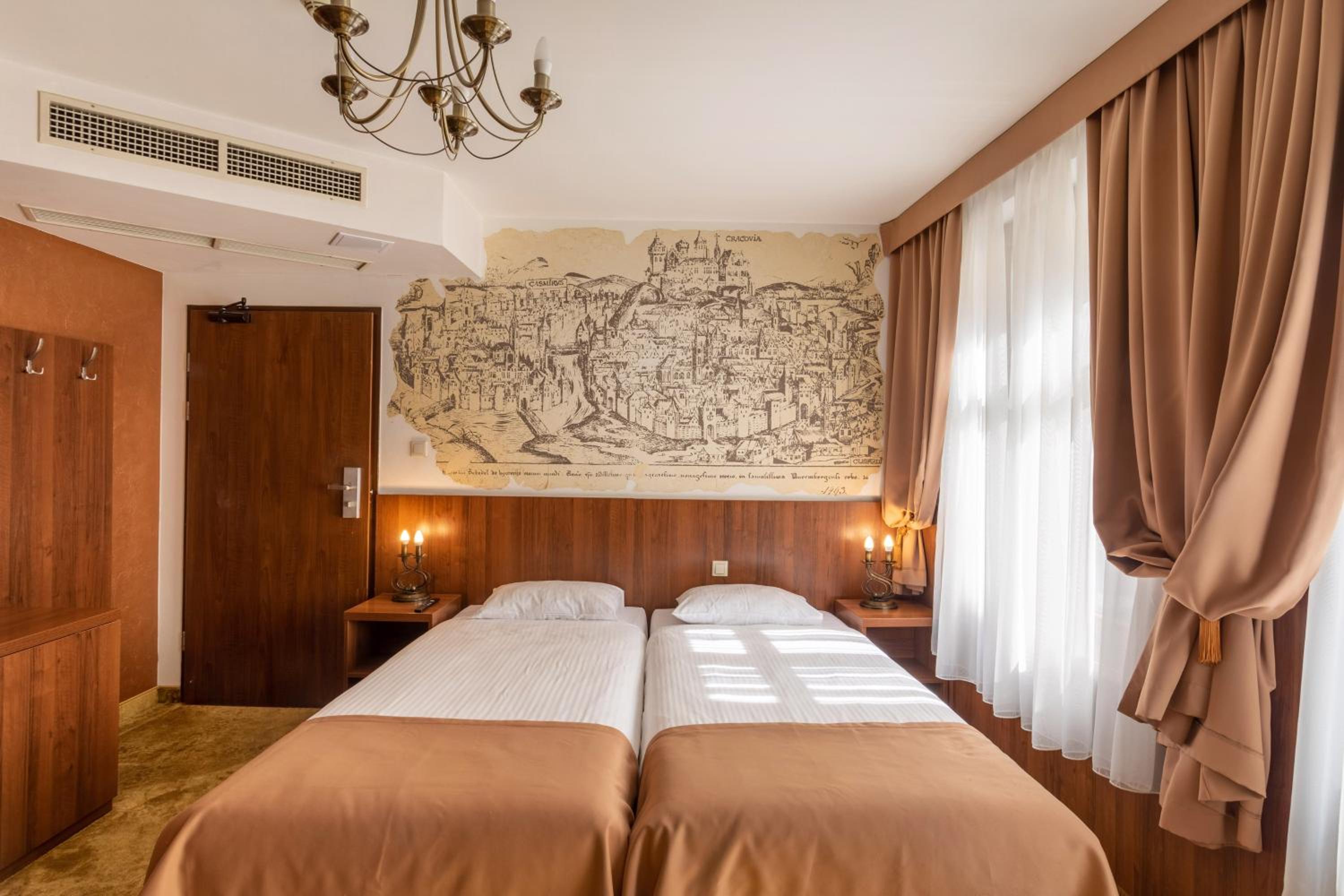 Double or Twin Room - Photo 14