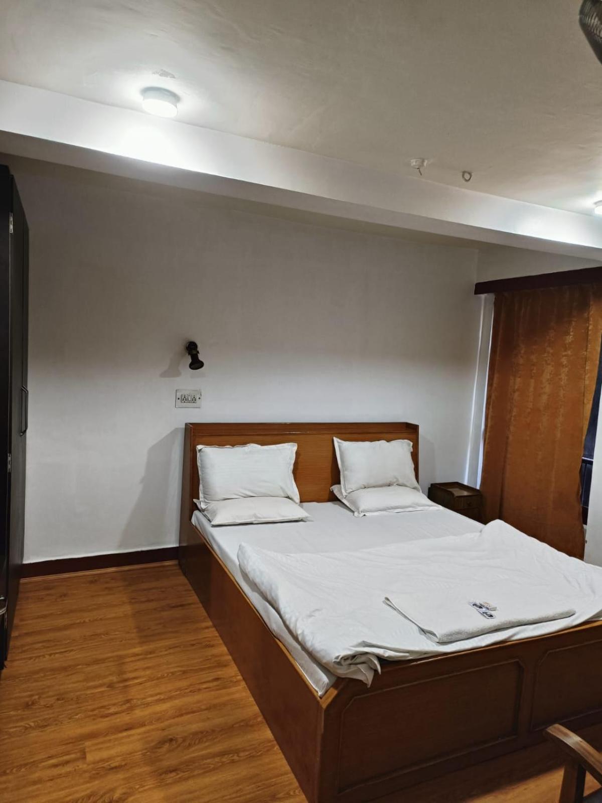 Double Room - Photo 3