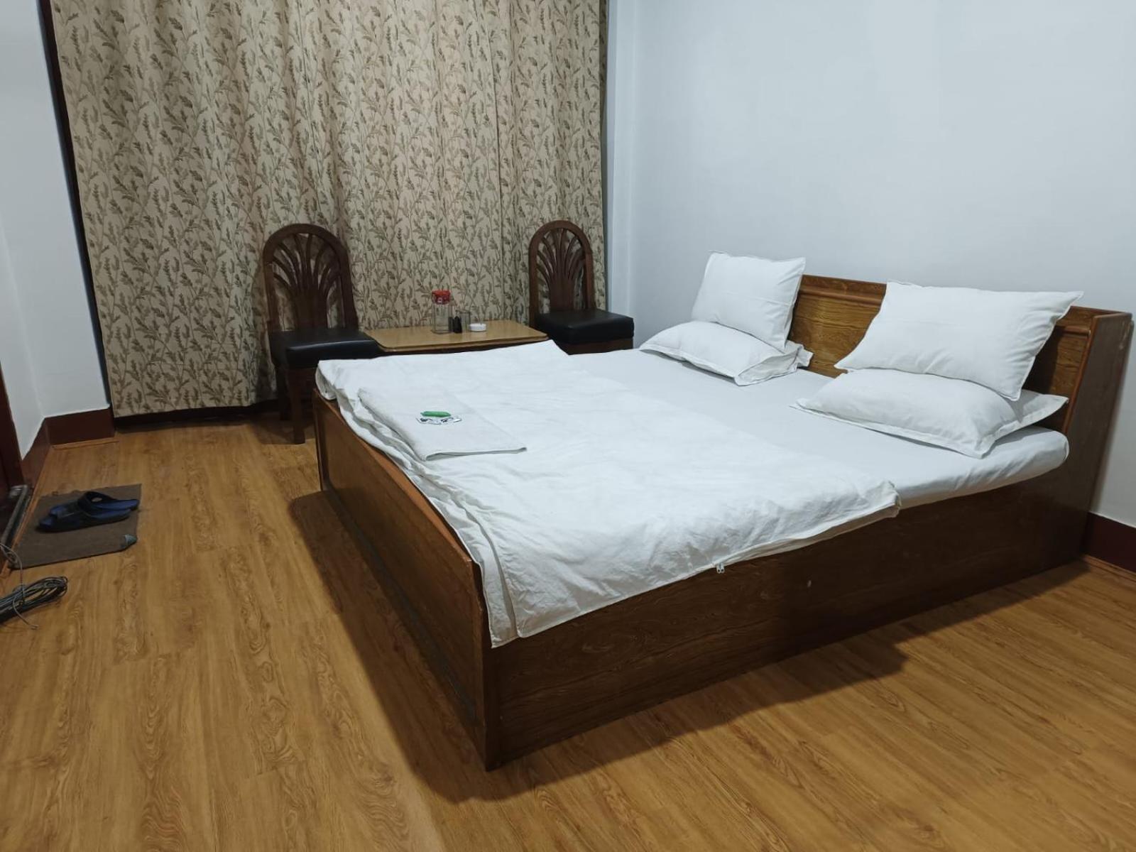 Double Room - Photo 10