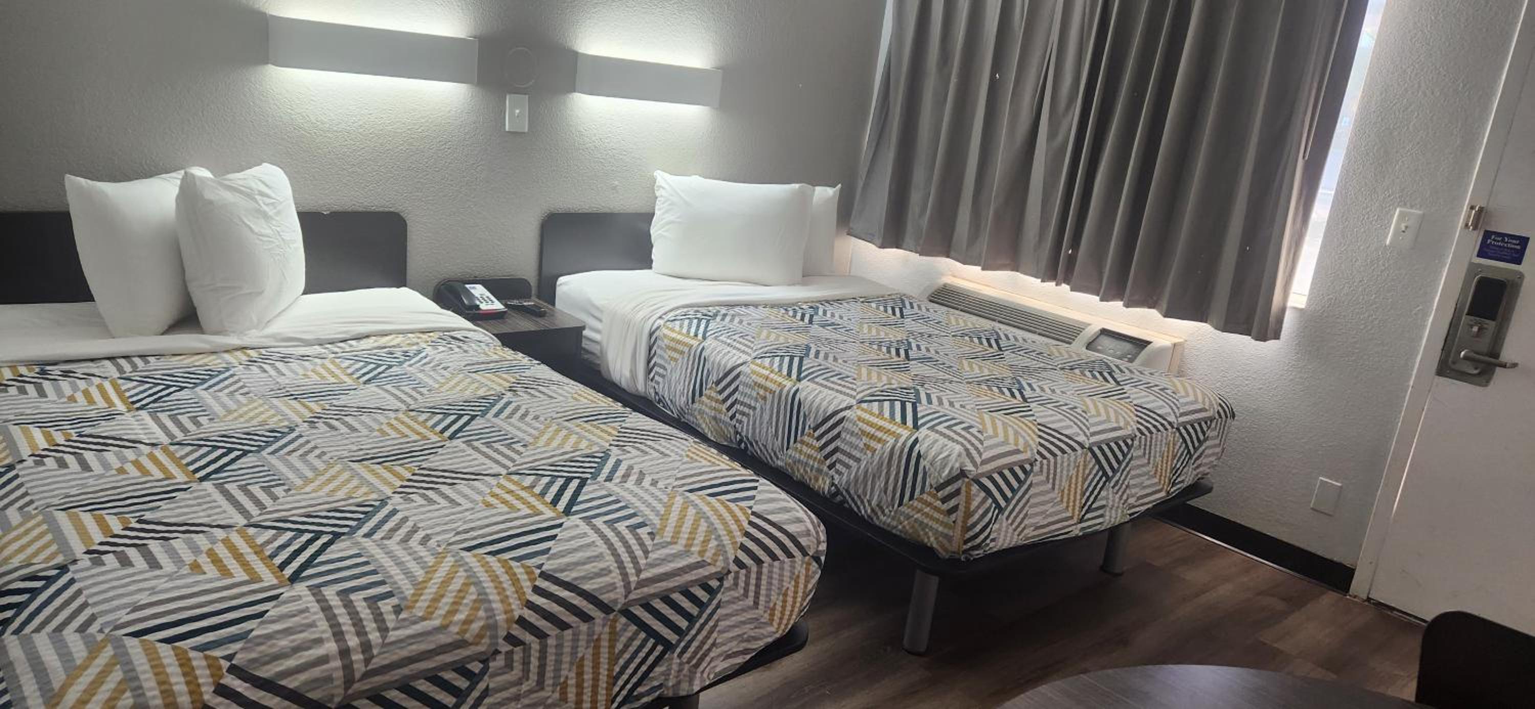 Deluxe Quadruple Room - Non-Smoking - Photo 10