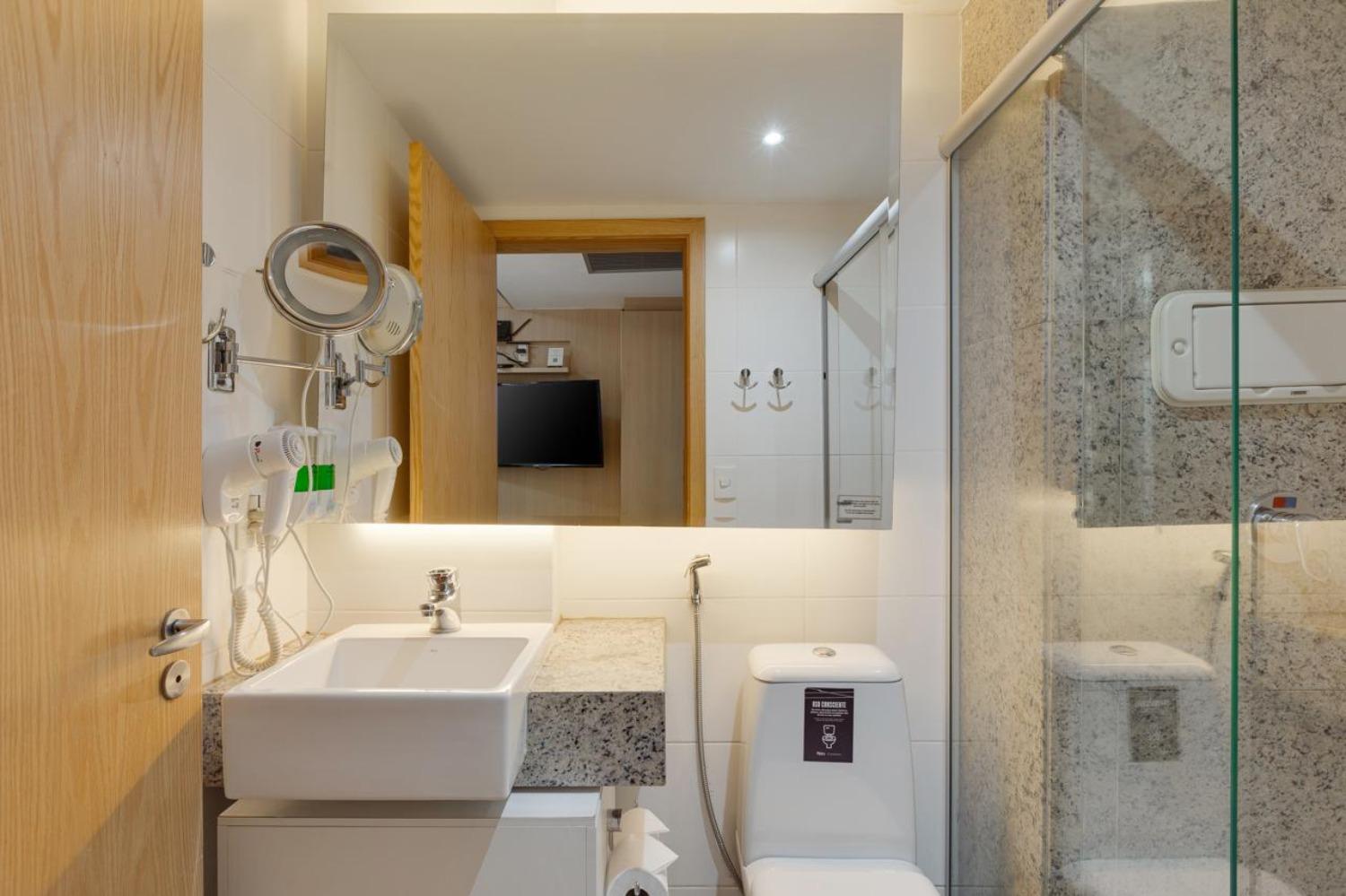 One-Bedroom Deluxe Apartment