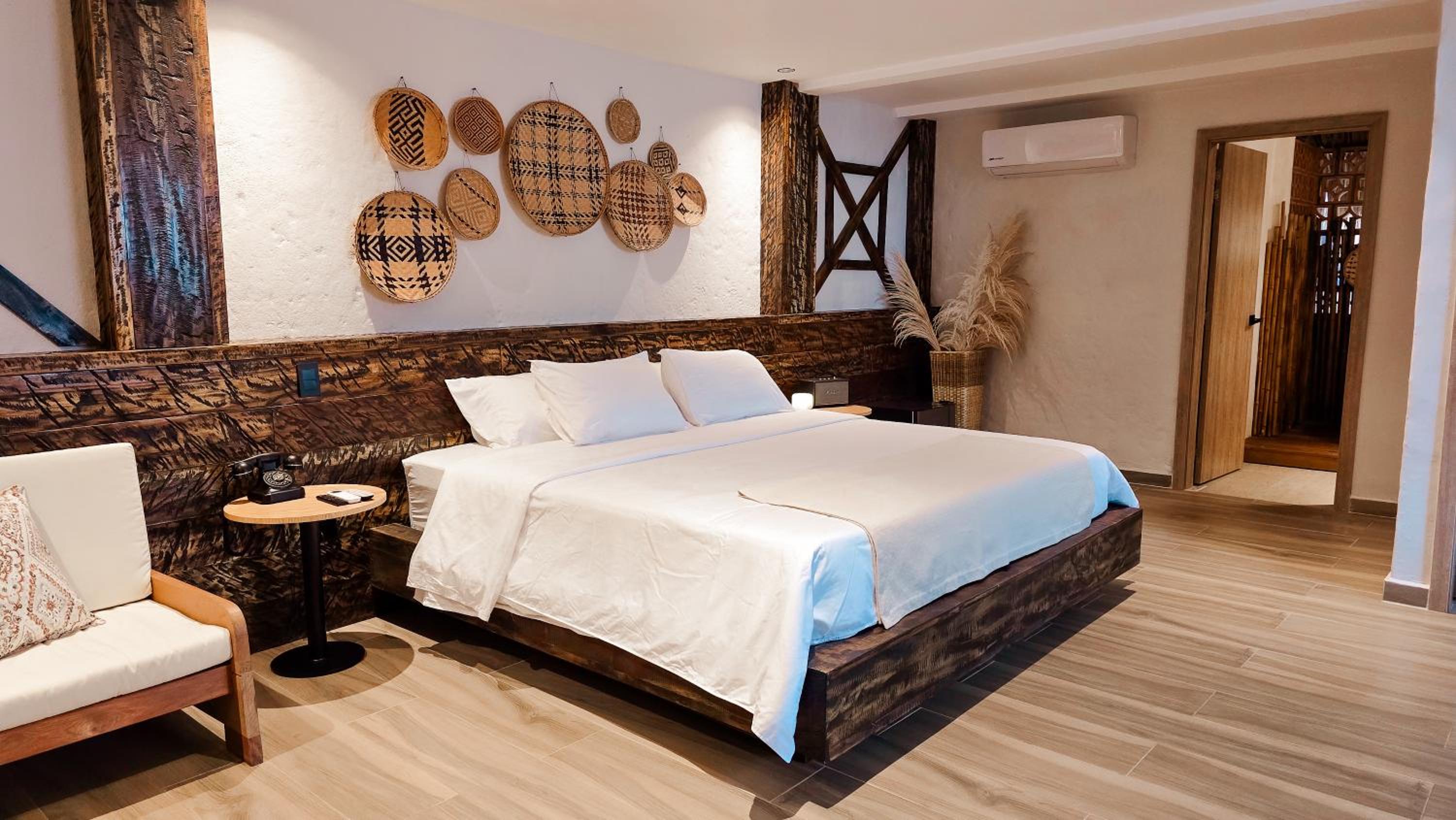 Suite with Spa Bath
