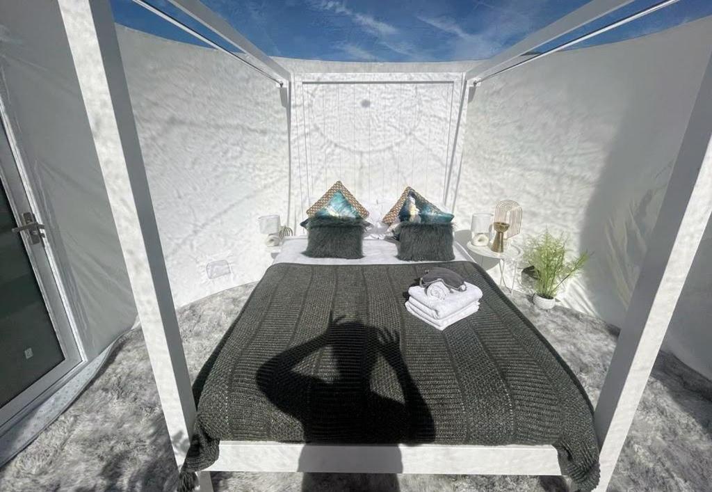 Double Room With Private Bathroom photo 1