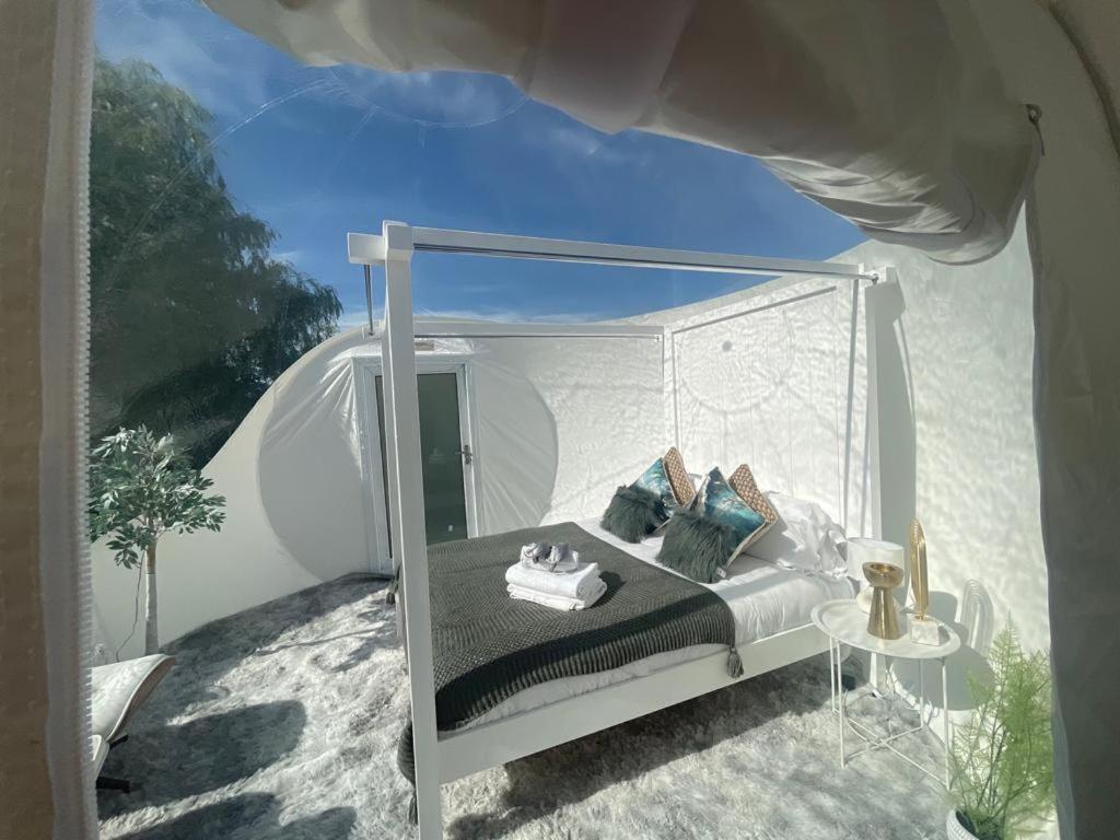 Double Room With Private Bathroom photo 2