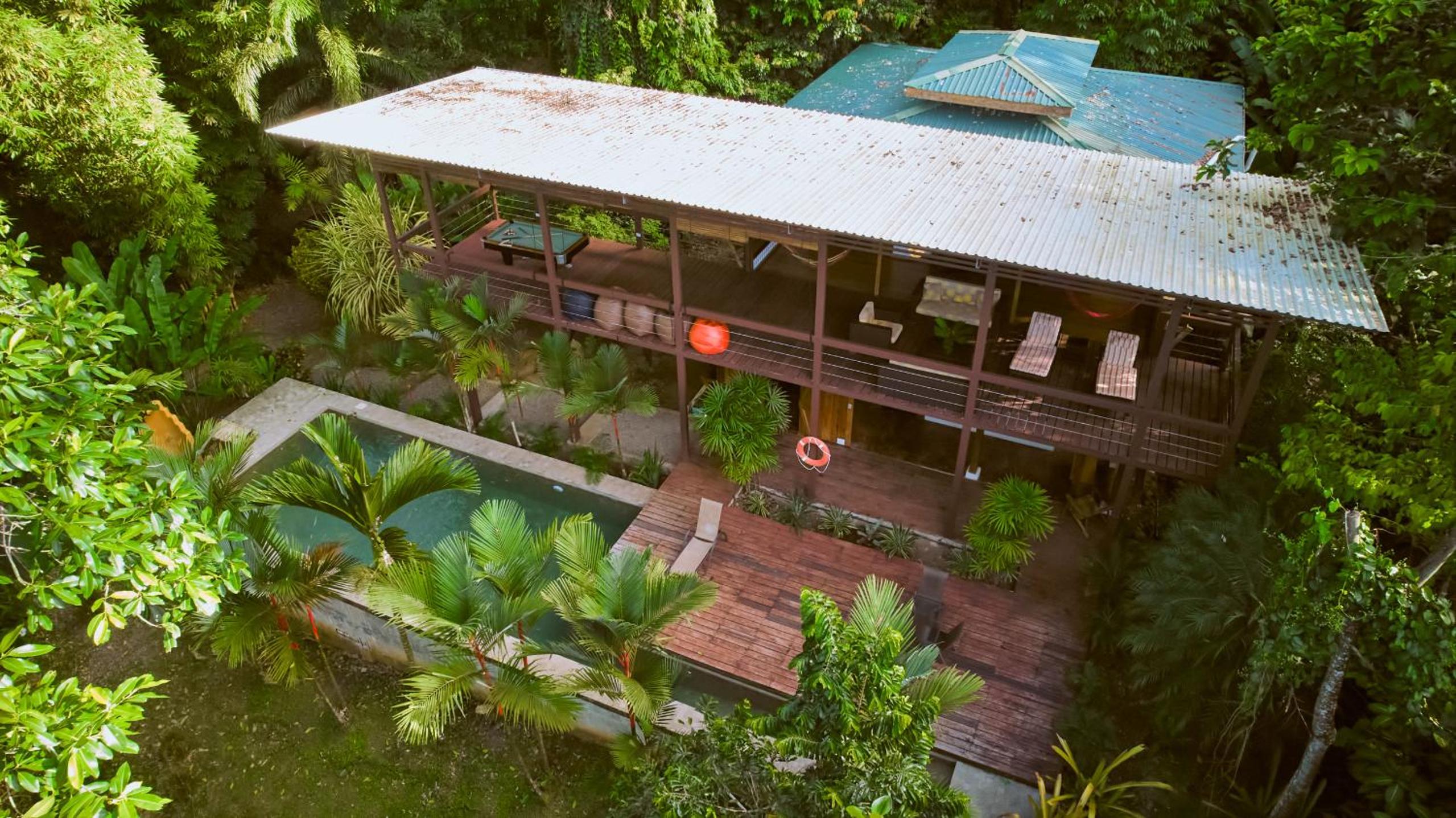 Villa photo 2
