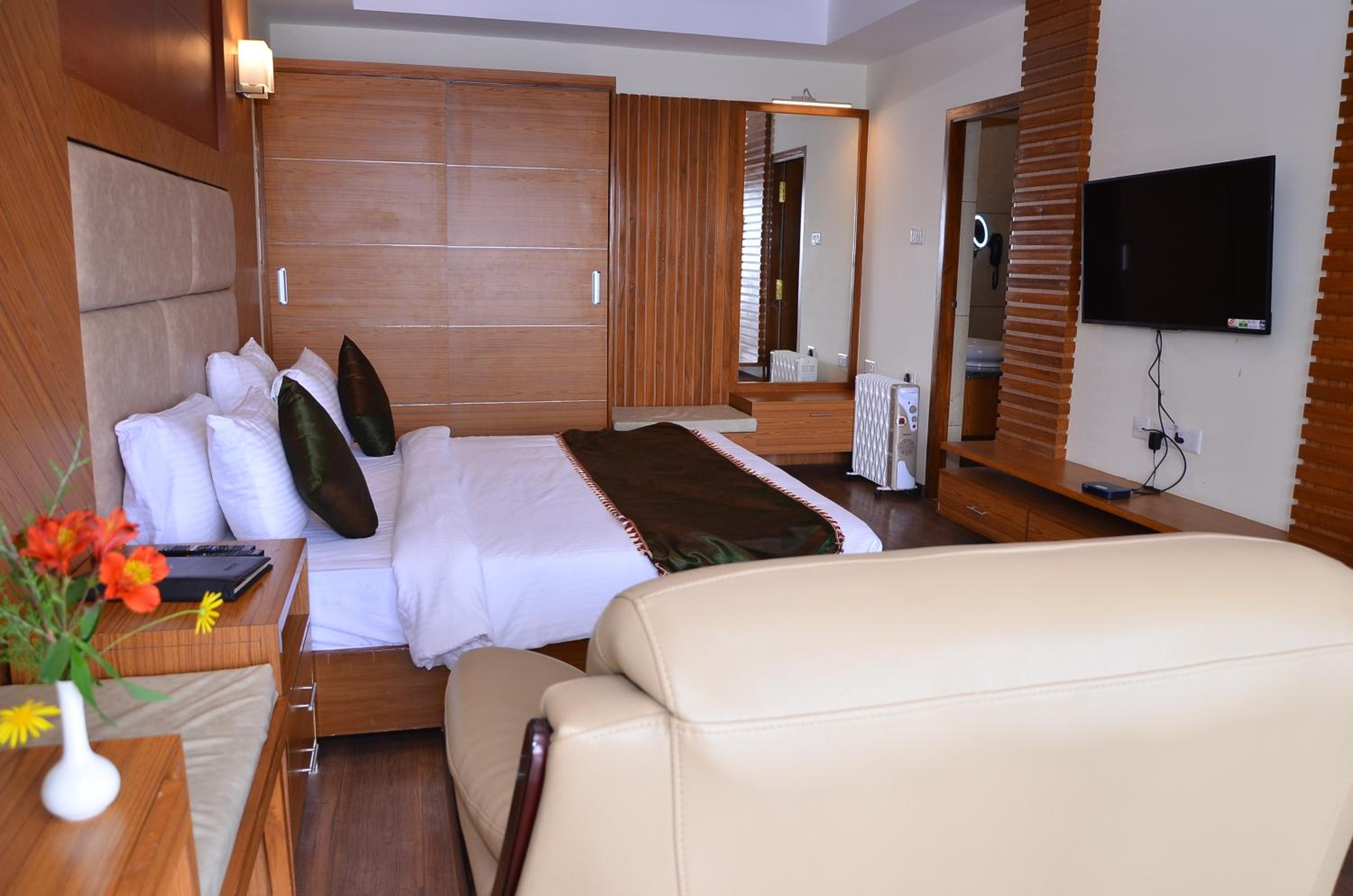 Family Room - Photo 10