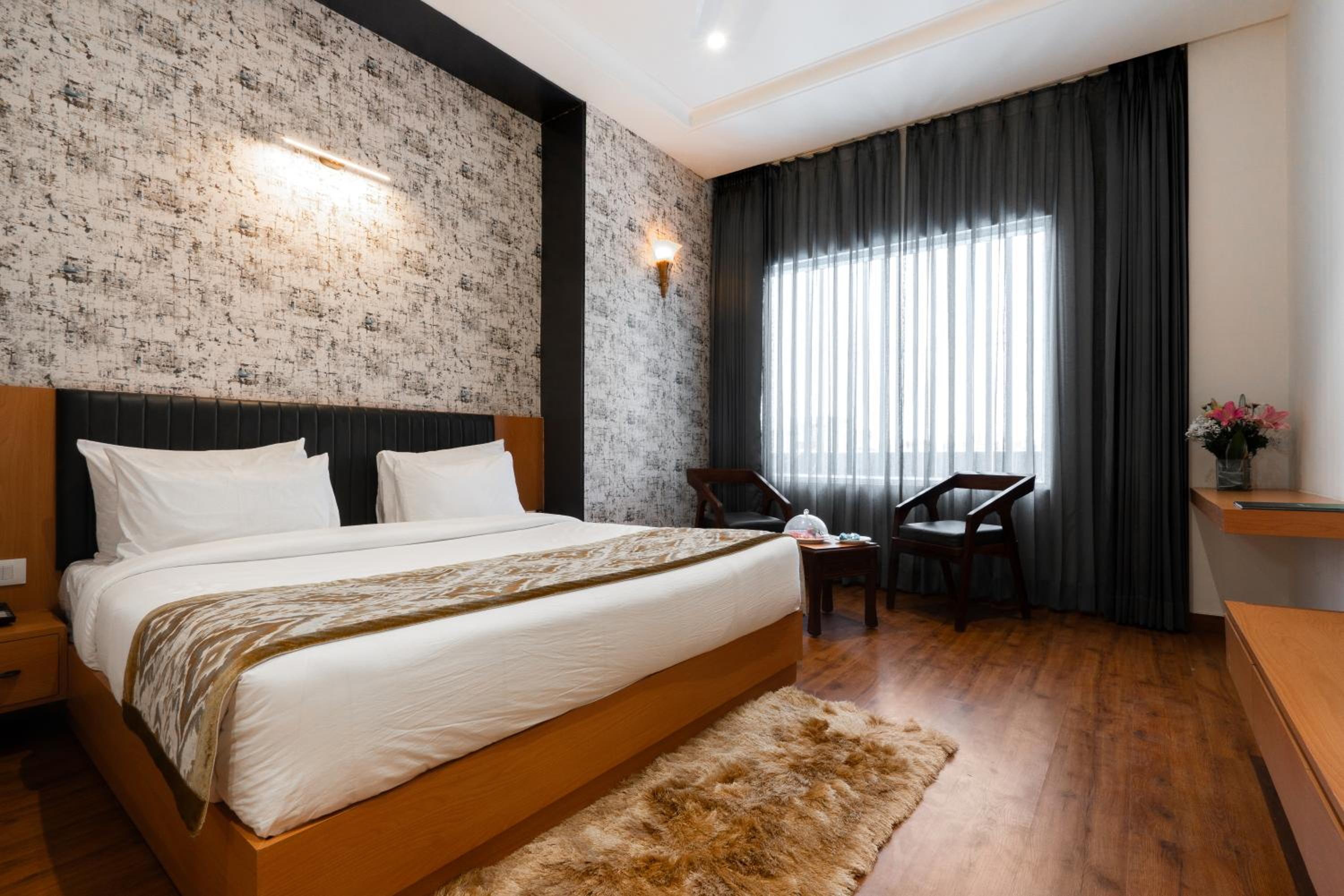Deluxe Room - Photo 4