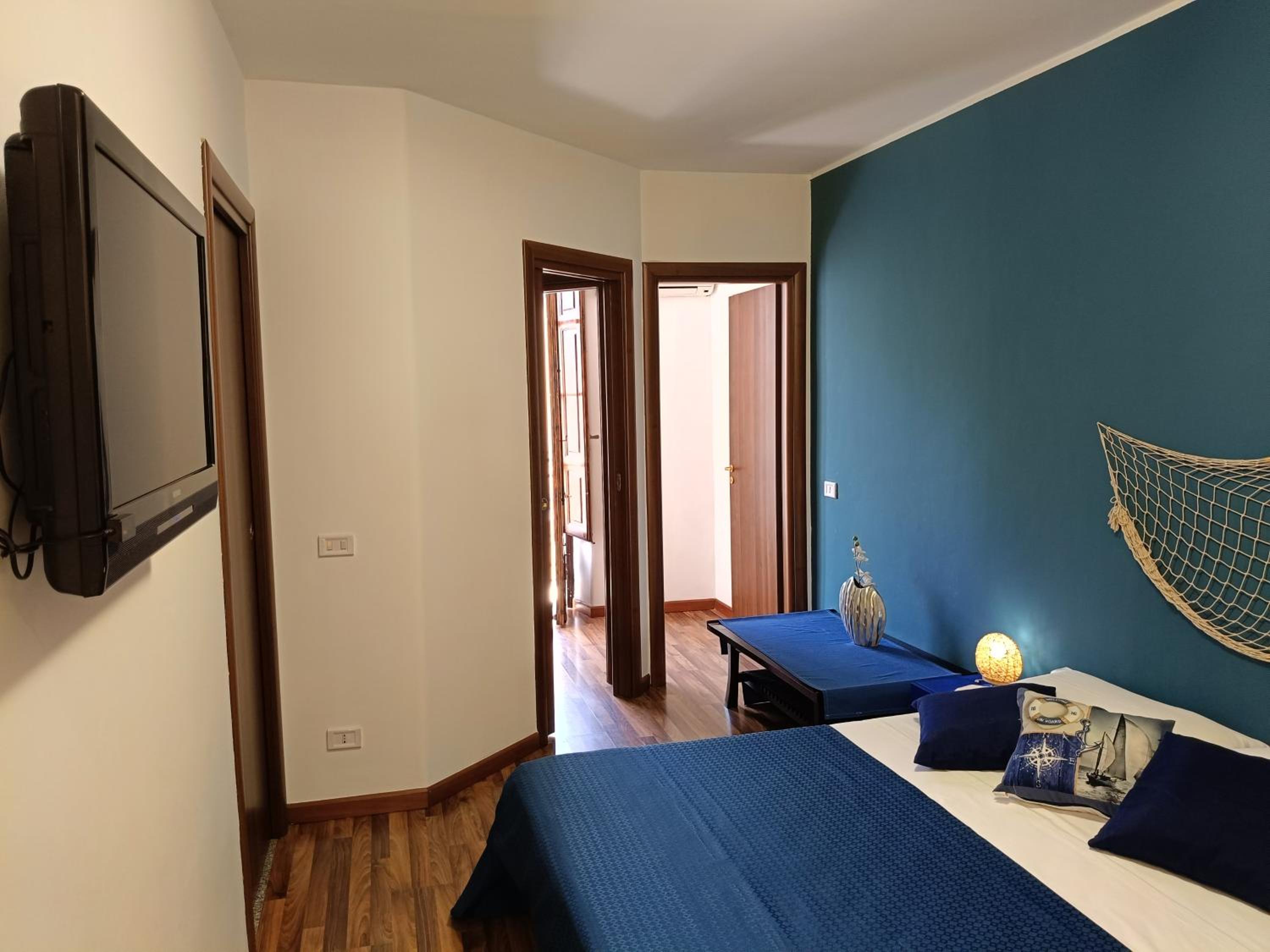 Apartment with Balcony and Street View