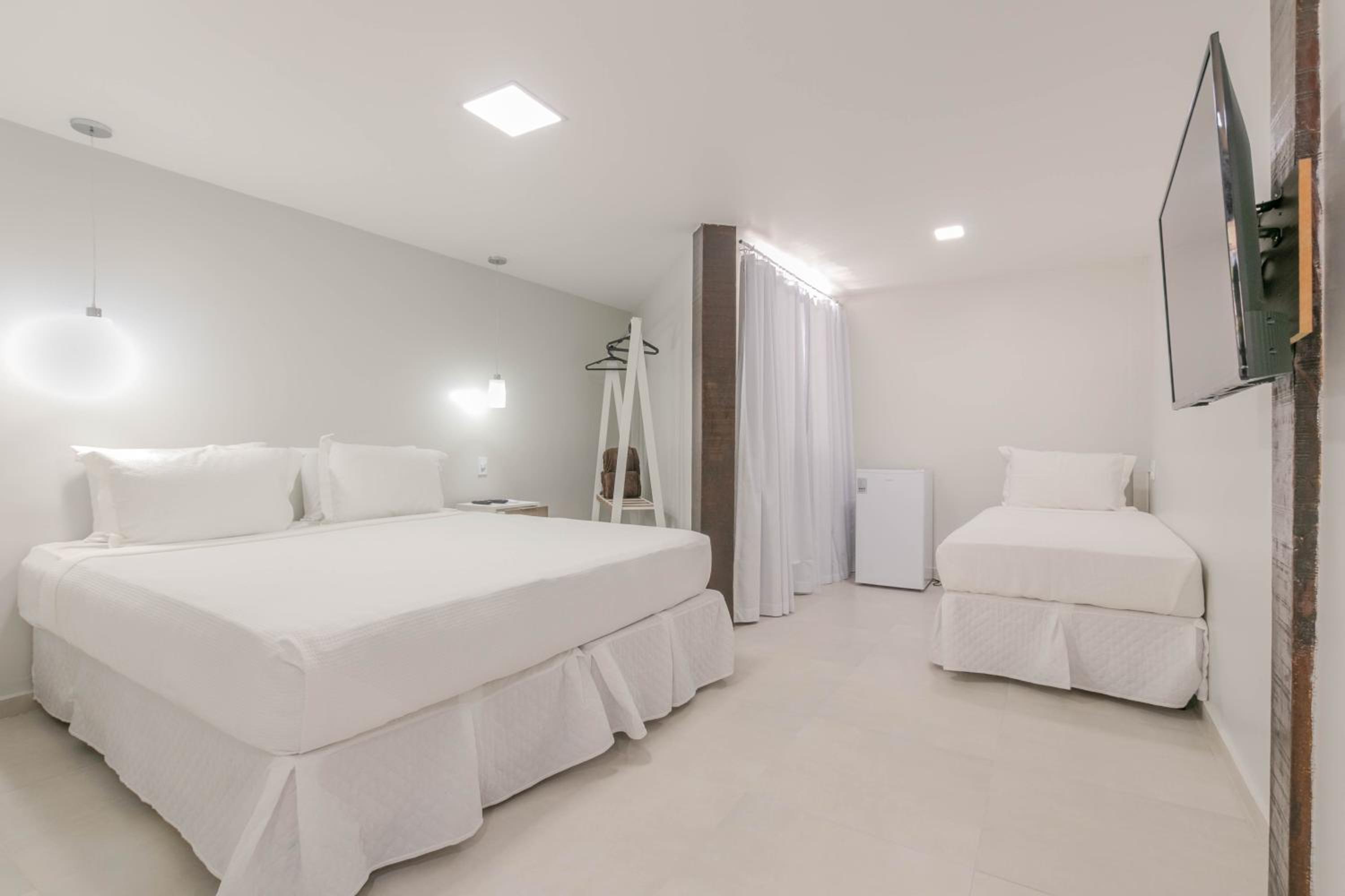 Deluxe Triple Room - Photo 1