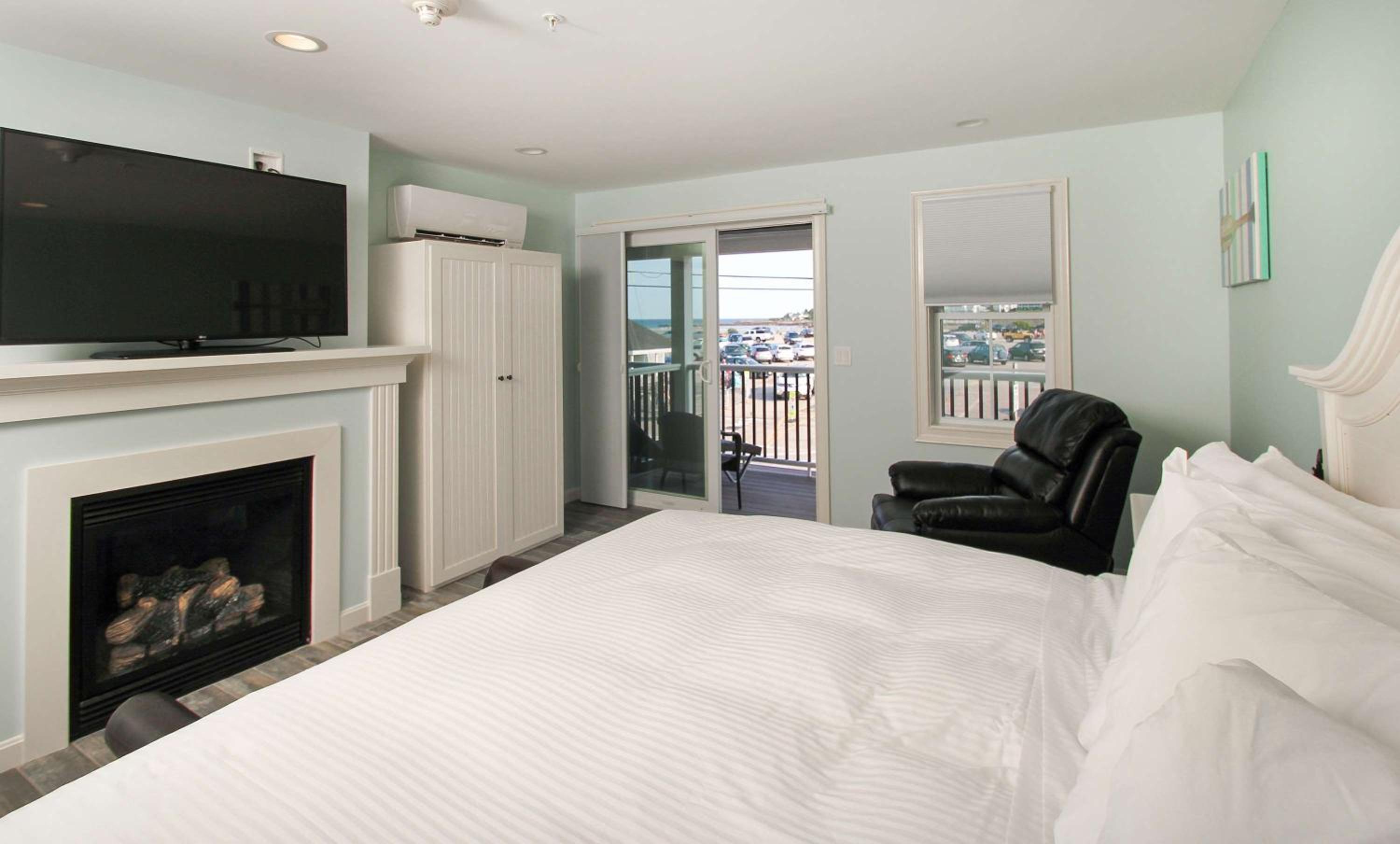 Beach Street King Room photo 3