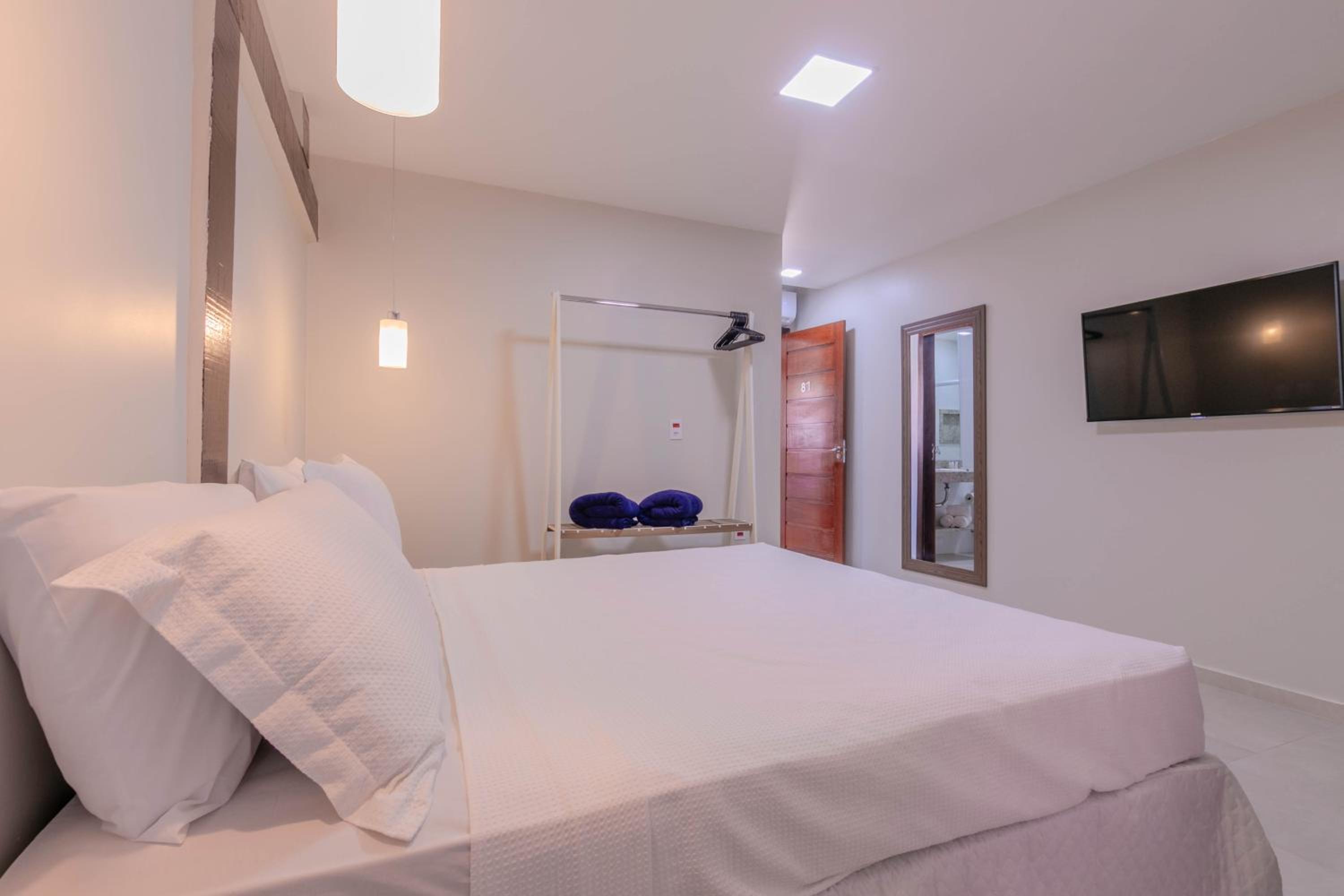 Deluxe Room - Photo 3