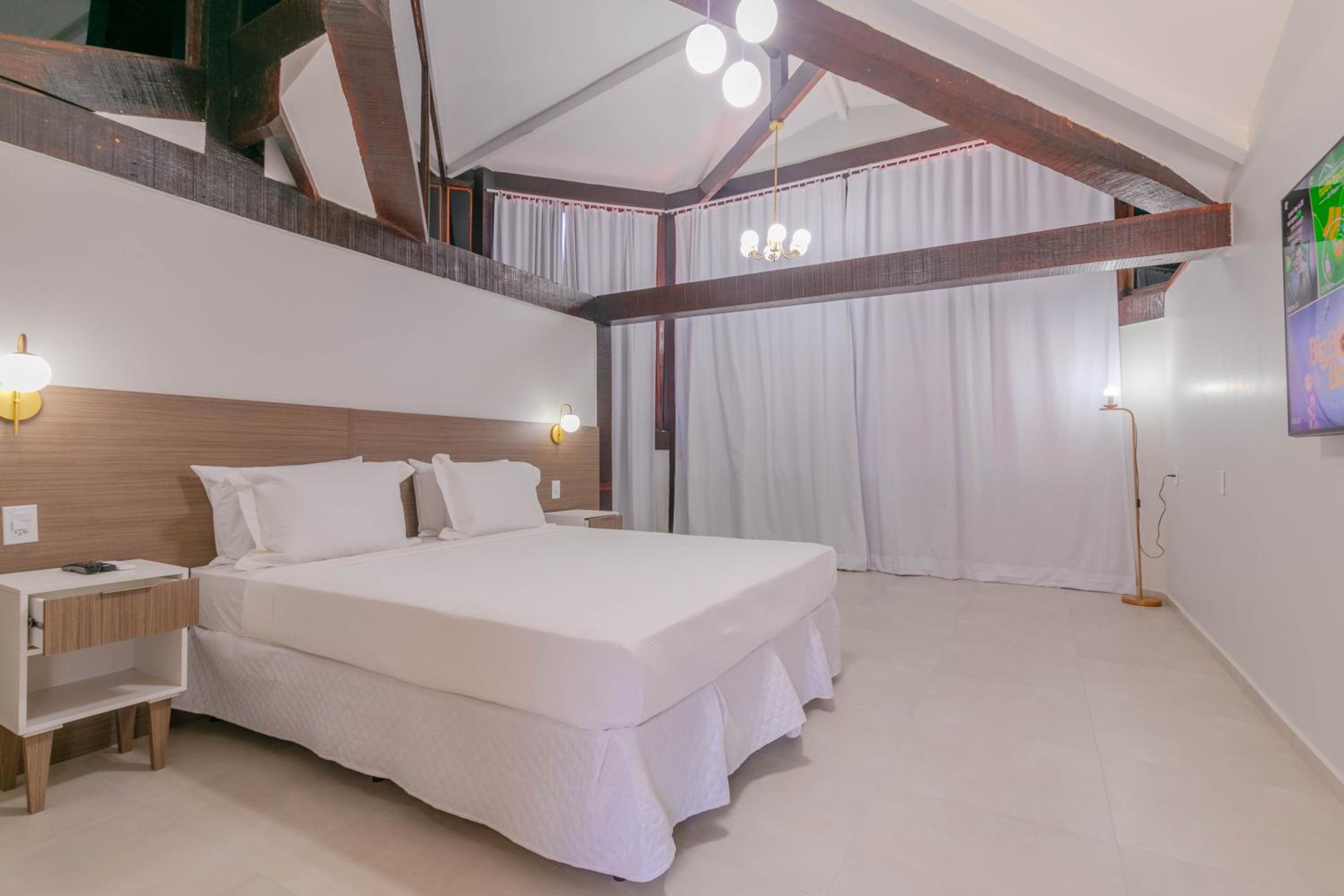 Deluxe Room - Photo 1
