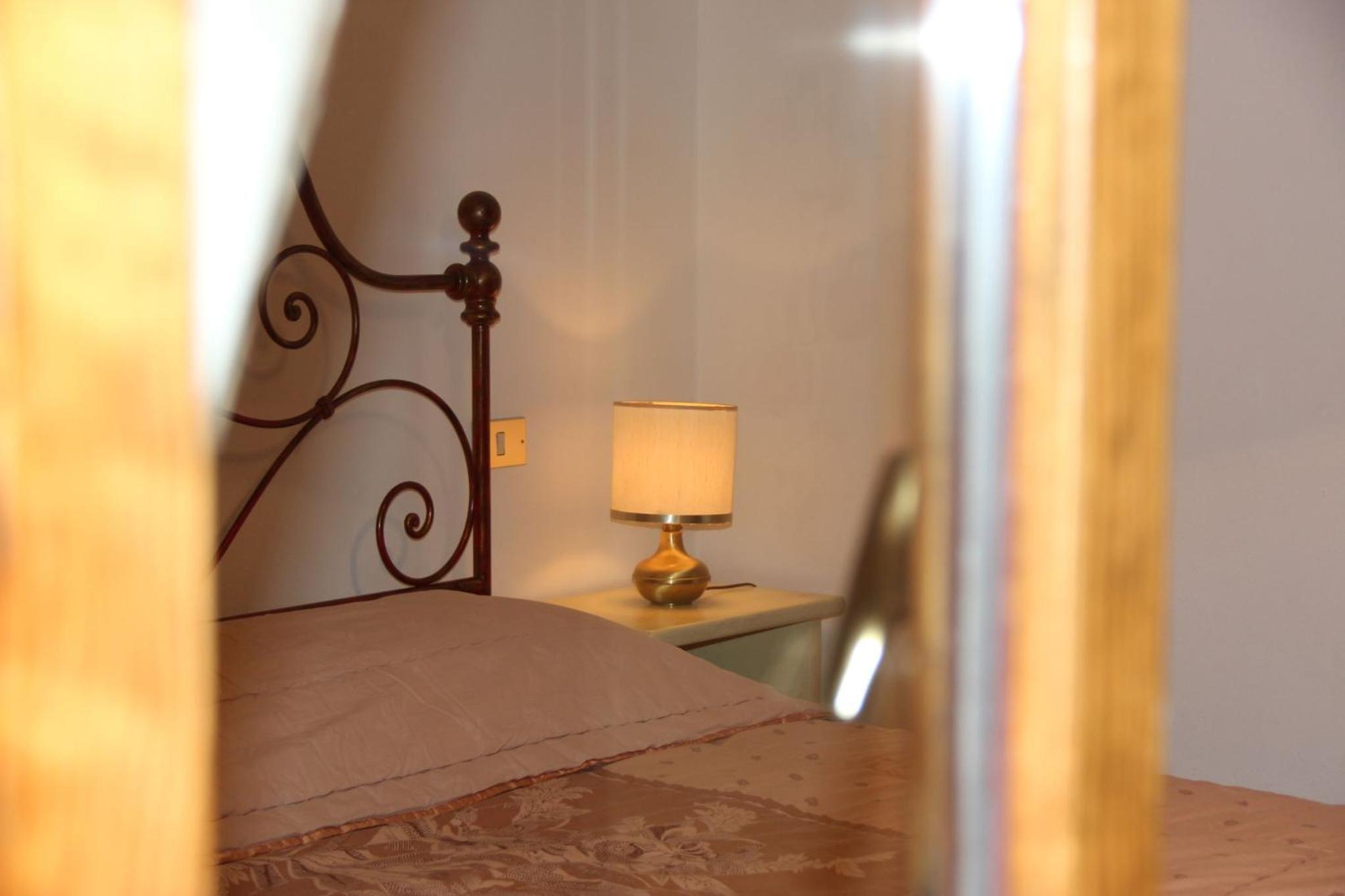Two-Bedroom Apartment - Split Level