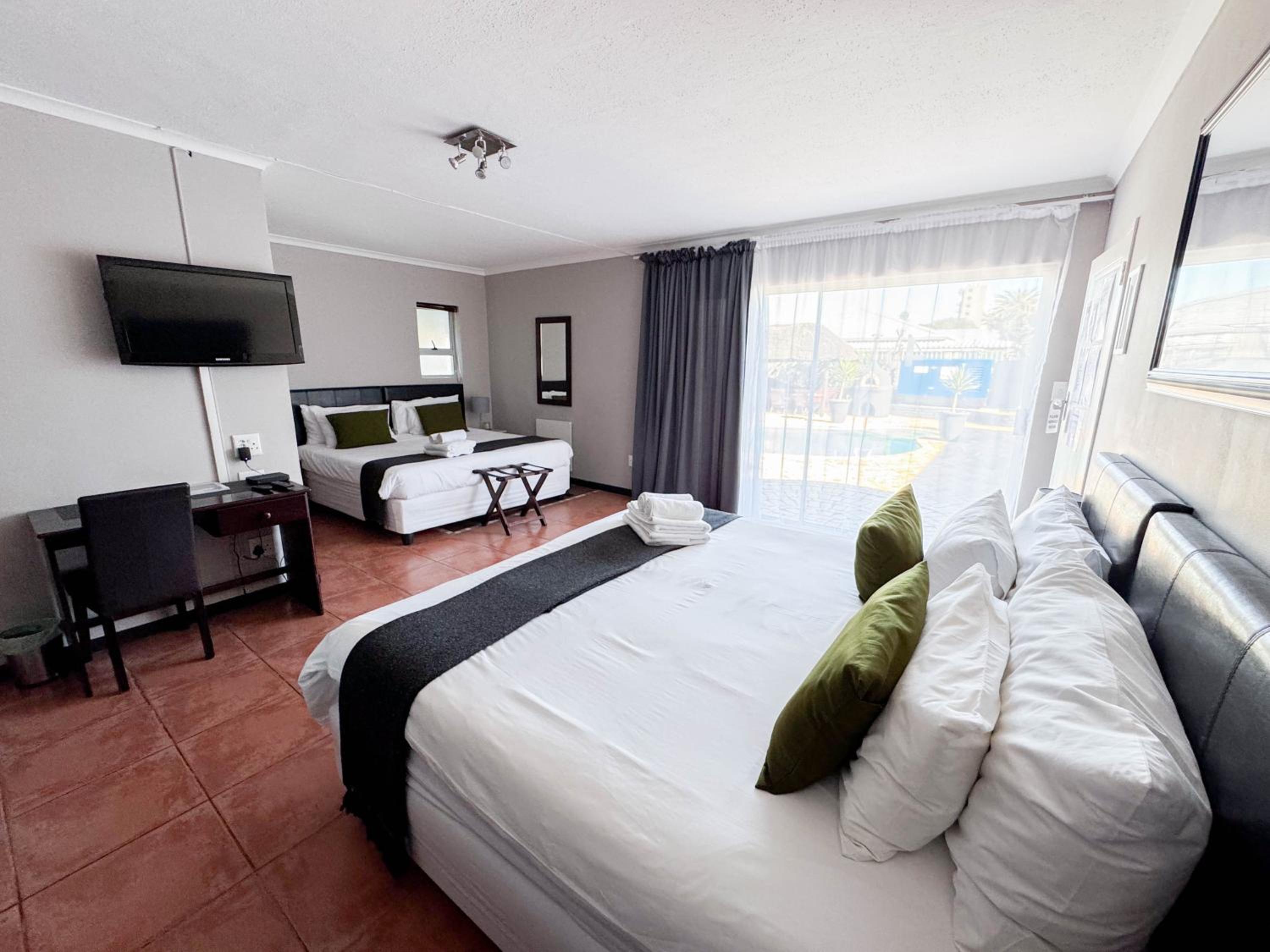 Deluxe Family Room