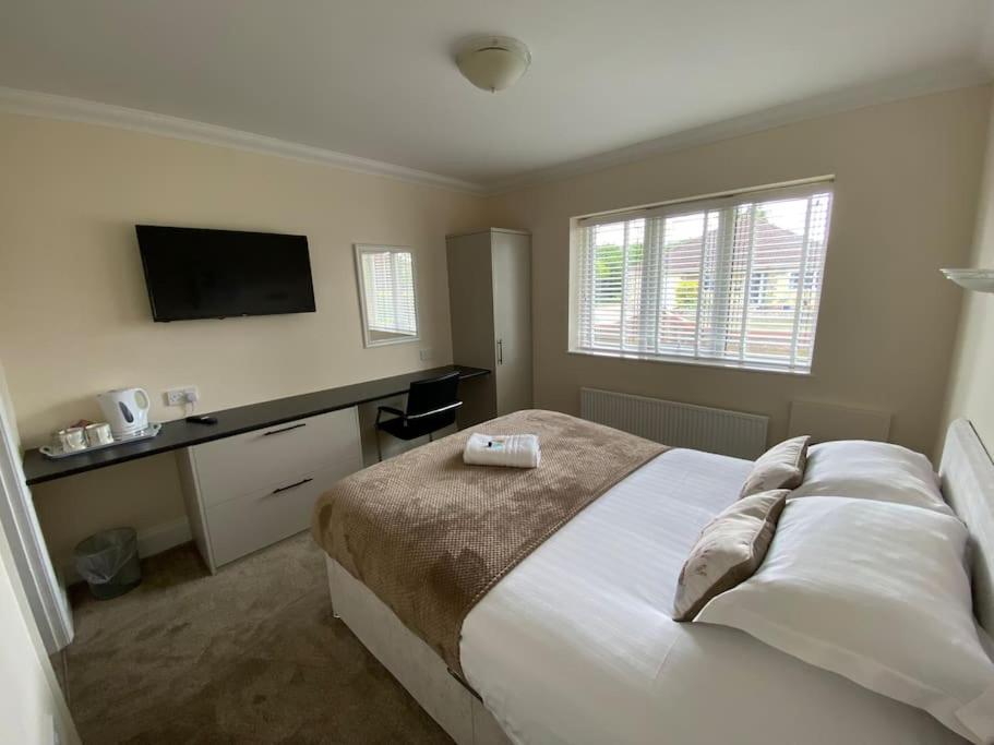 Four-Bedroom House photo 3