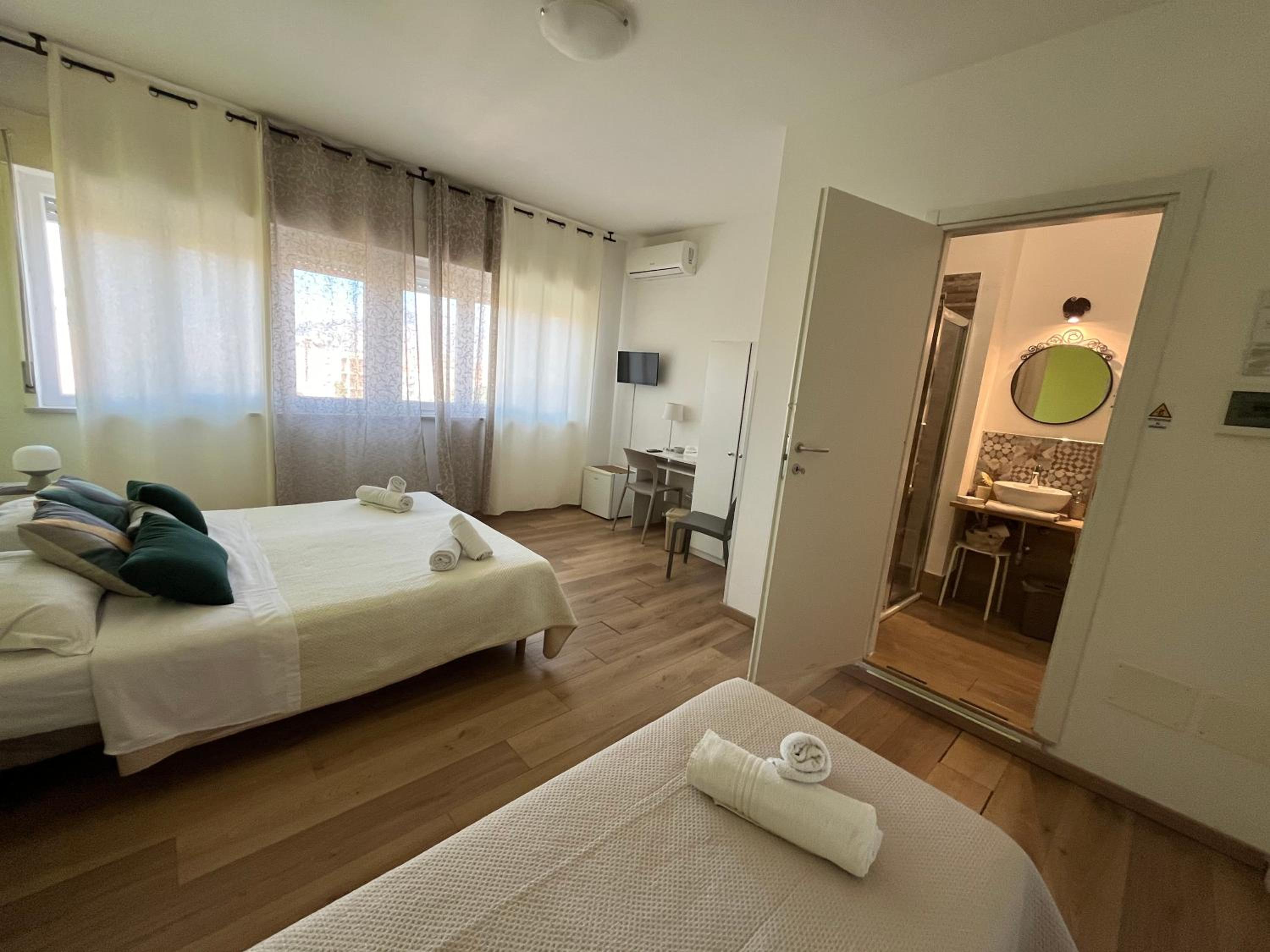 Camera Tripla con bagno privato