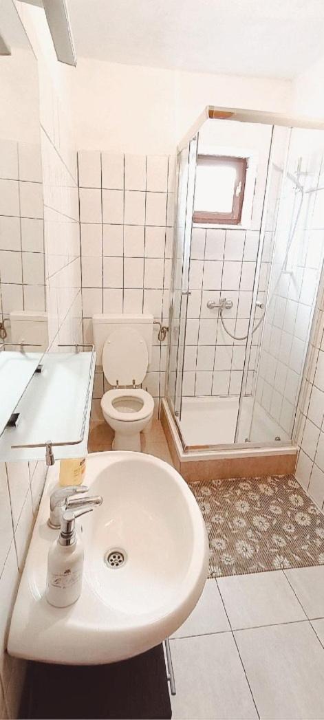 Two-Bedroom Apartment with Sea View photo 3