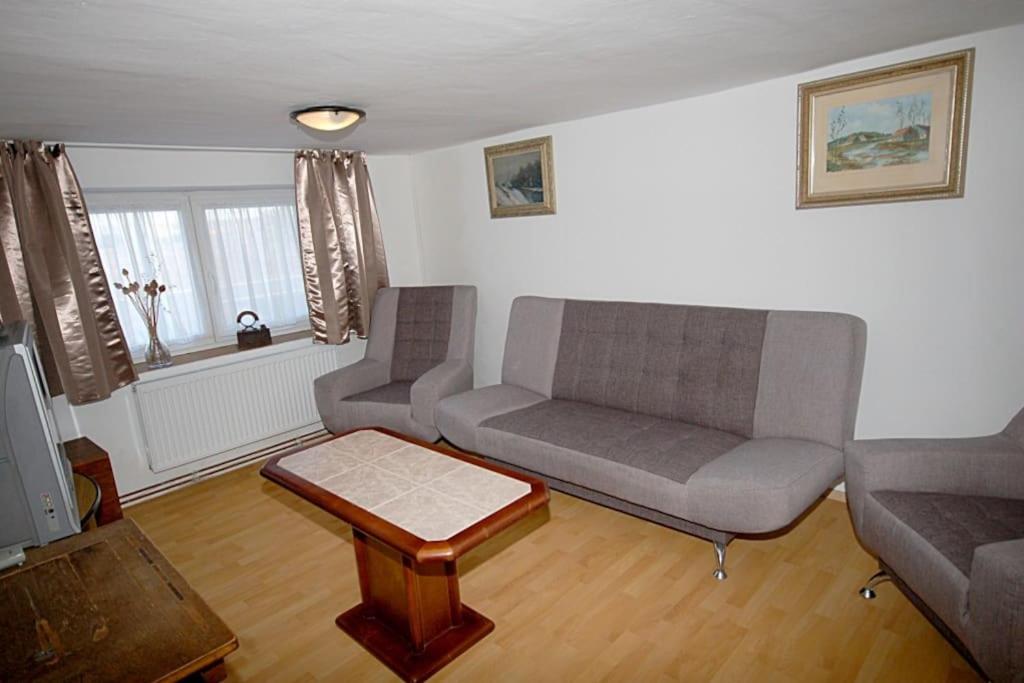 Villa photo 3