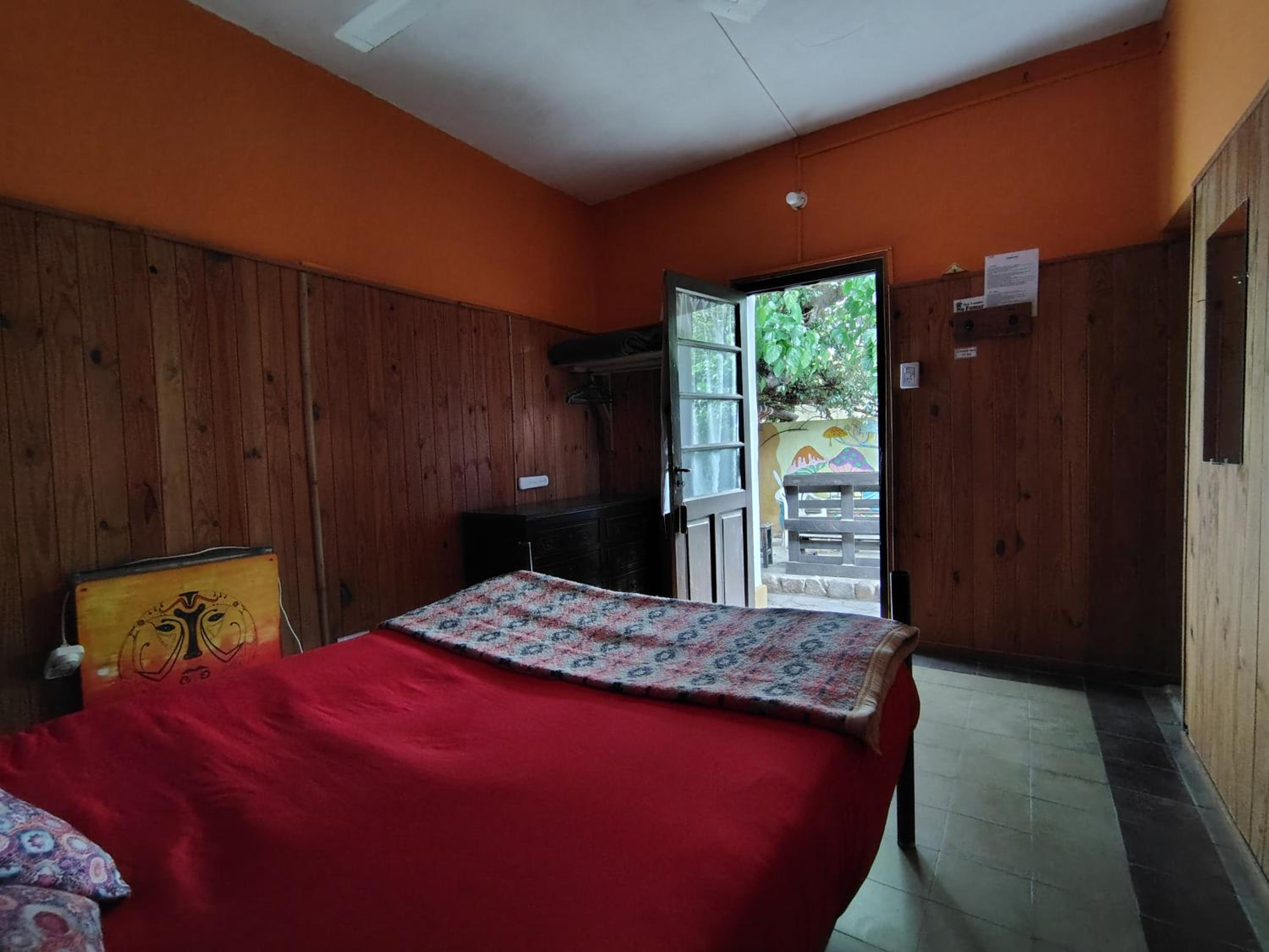 Single Room photo 3
