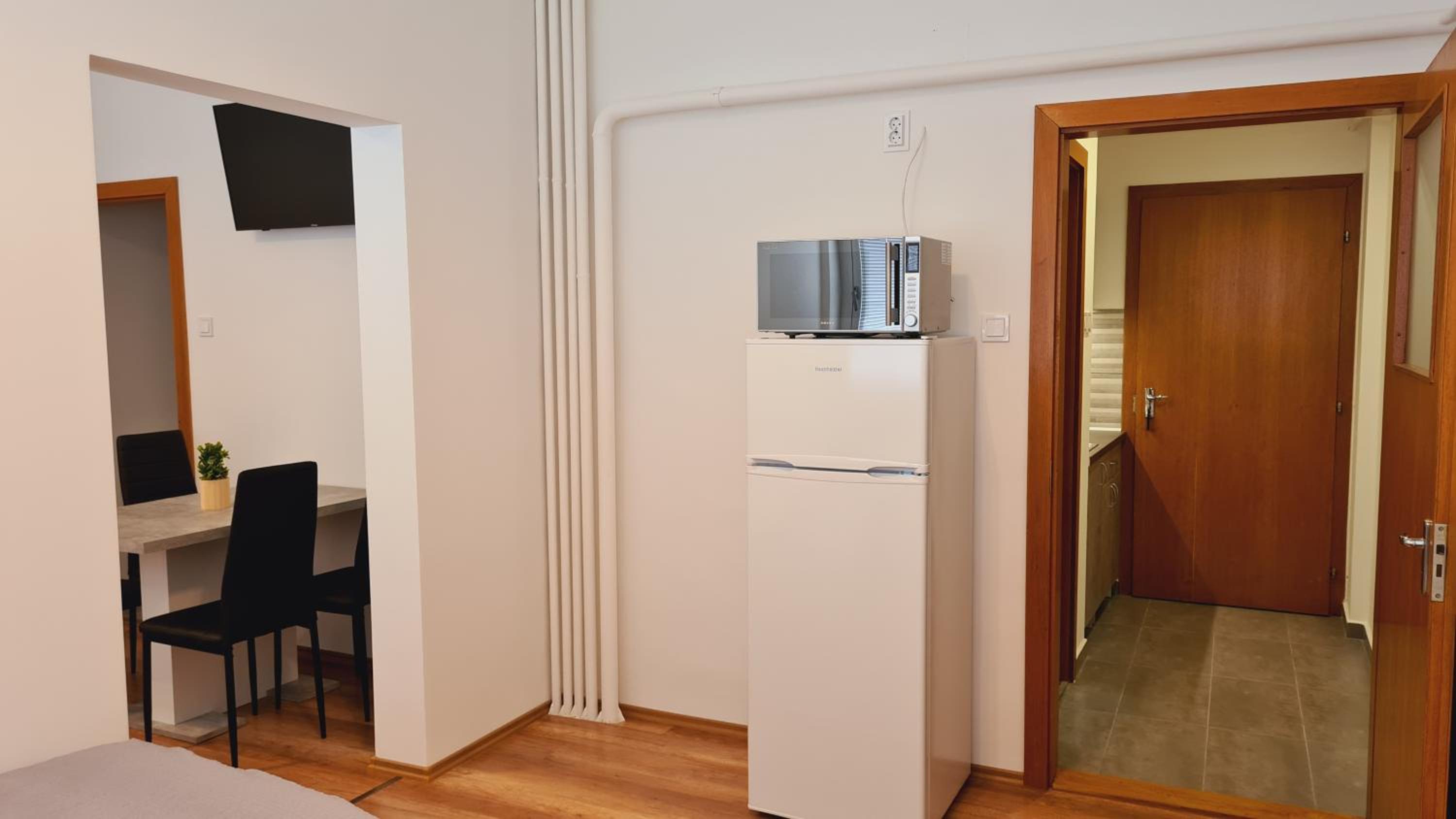 Two-Bedroom Apartment - Photo 19