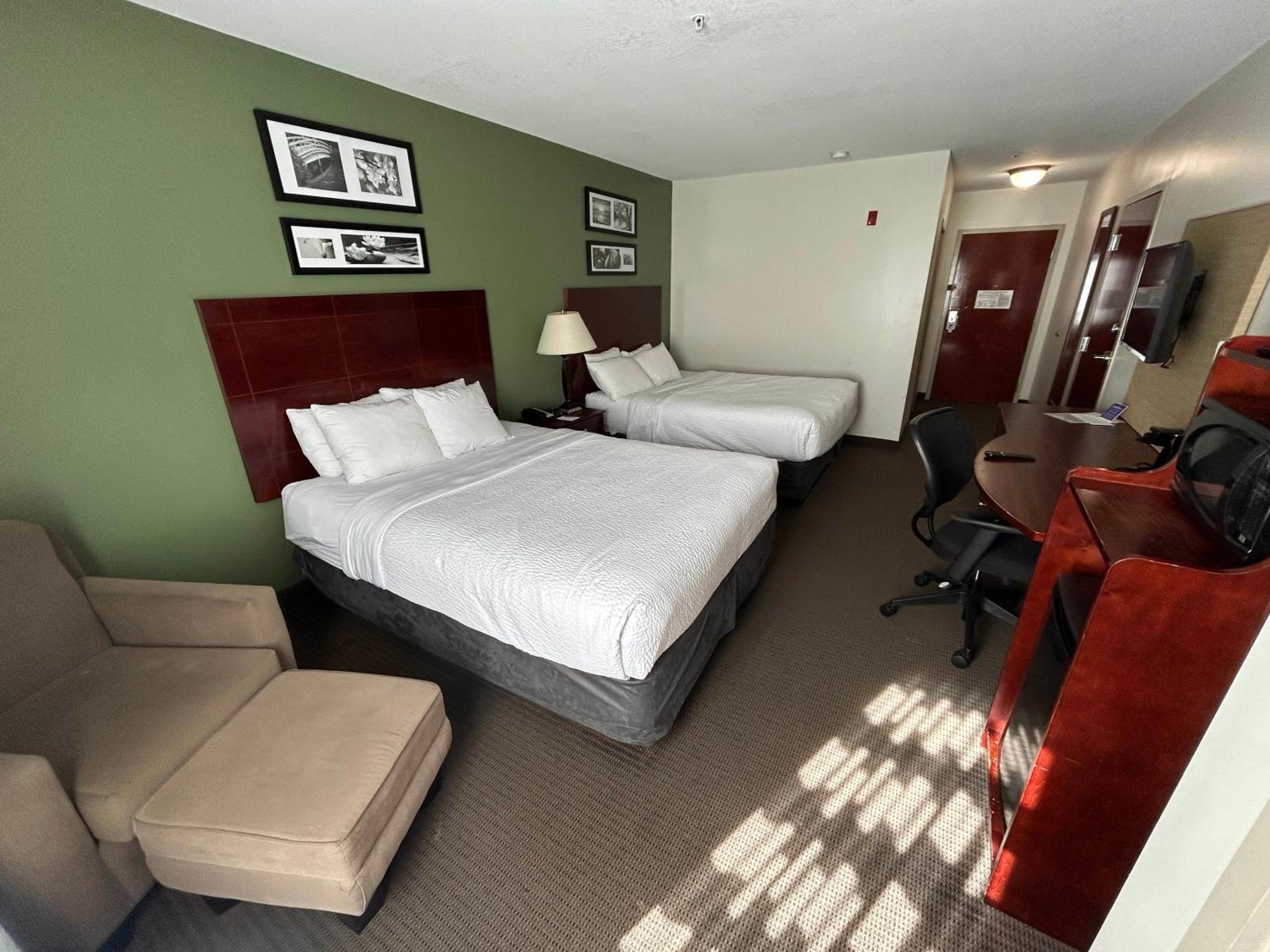 Queen Room with Two Queen Beds - Disability Access/Non-Smoking - Photo 1