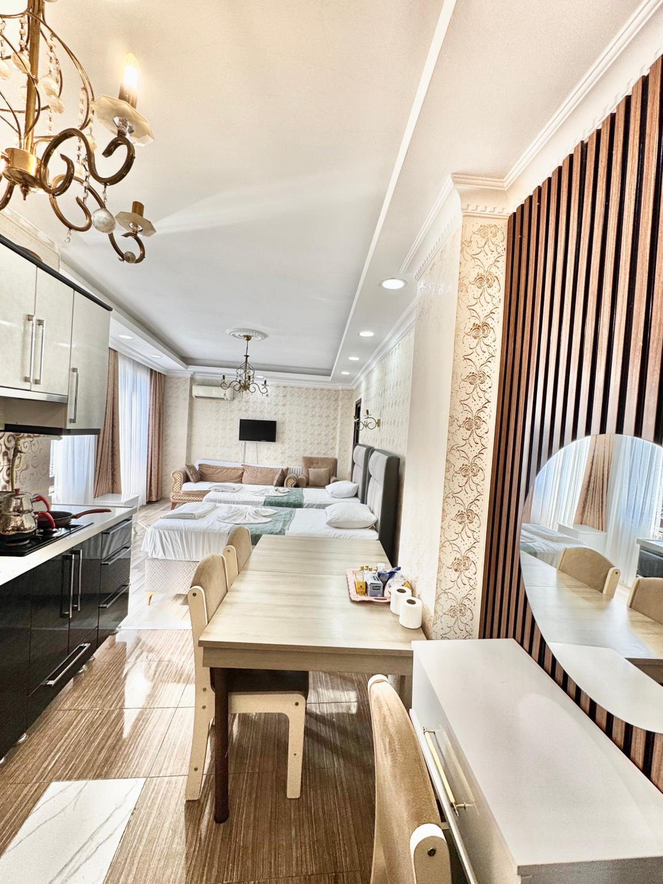 Superior Suite photo 1