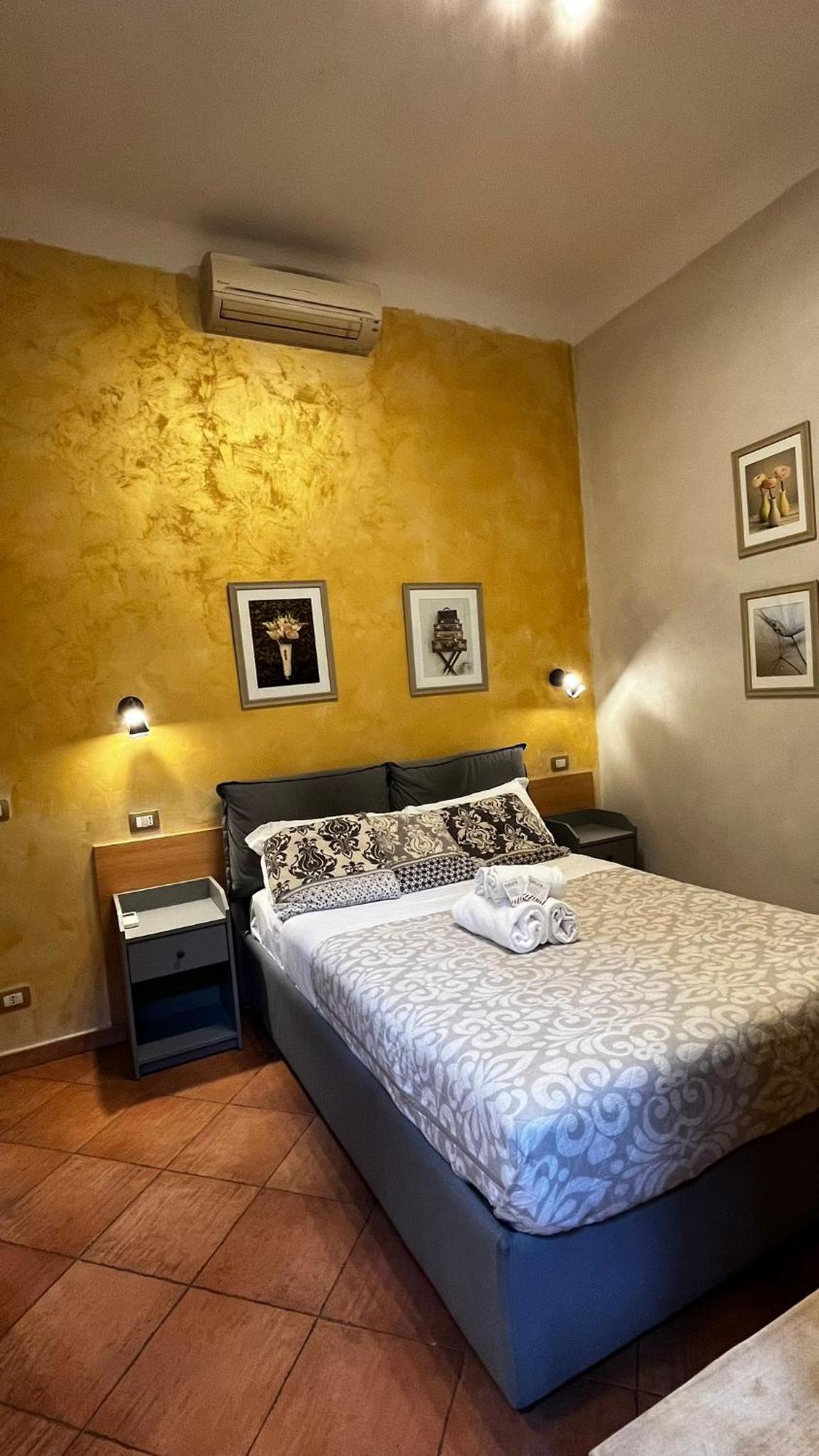 Quadruple Room with Private Bathroom photo 1